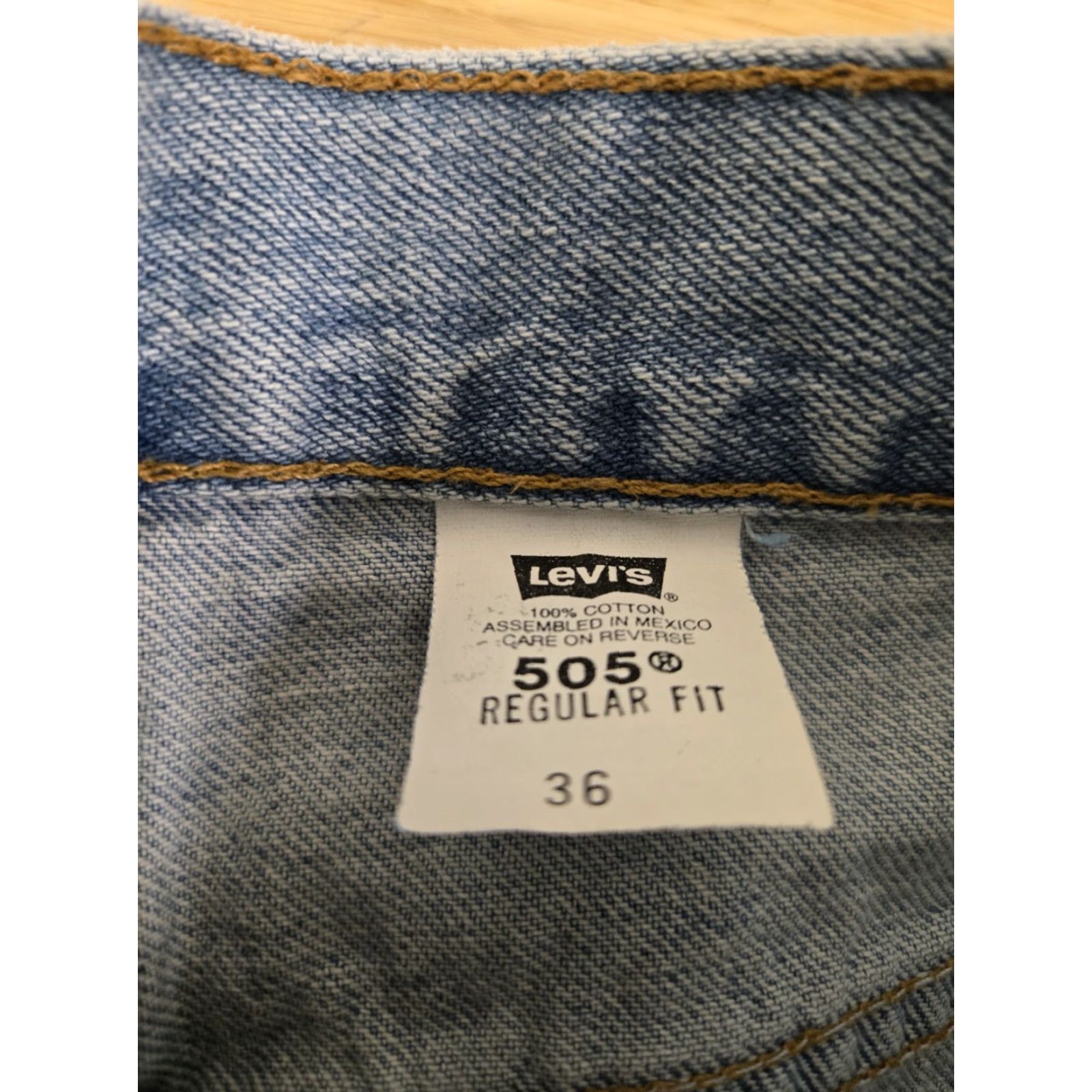 Levi's VINTAGE Levi’s 505 Denim Jean Shorts Mens Size 36 Blue 90s Y2K Distressed Pockets Button Logo Denim Cotton Mexico Regular Size US 36 / EU 52 - 3 Thumbnail