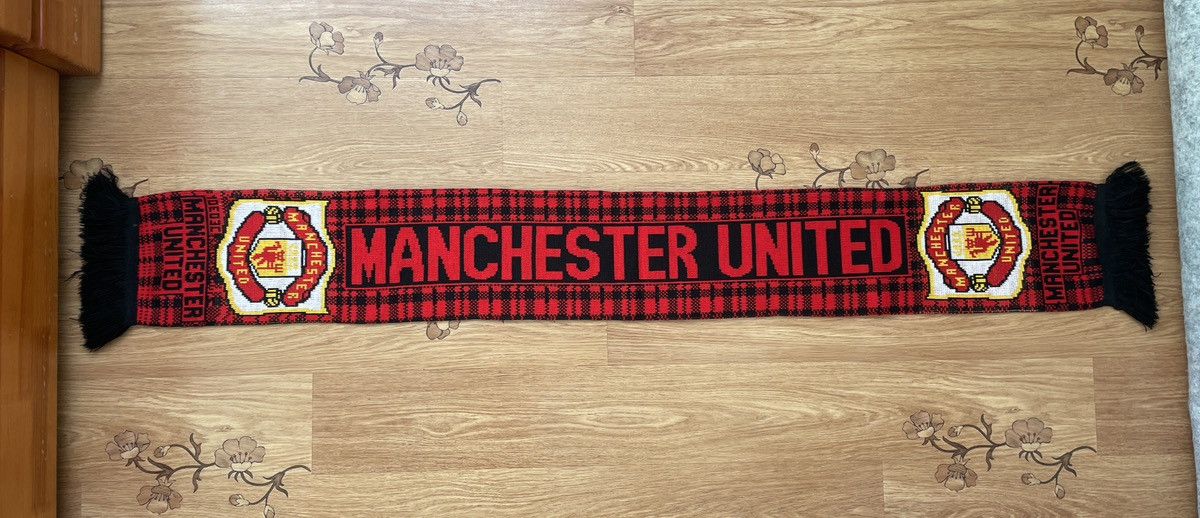 Vintage Vintage Manchester United Black Red Football soccer scarf Size ONE SIZE - 5 Thumbnail