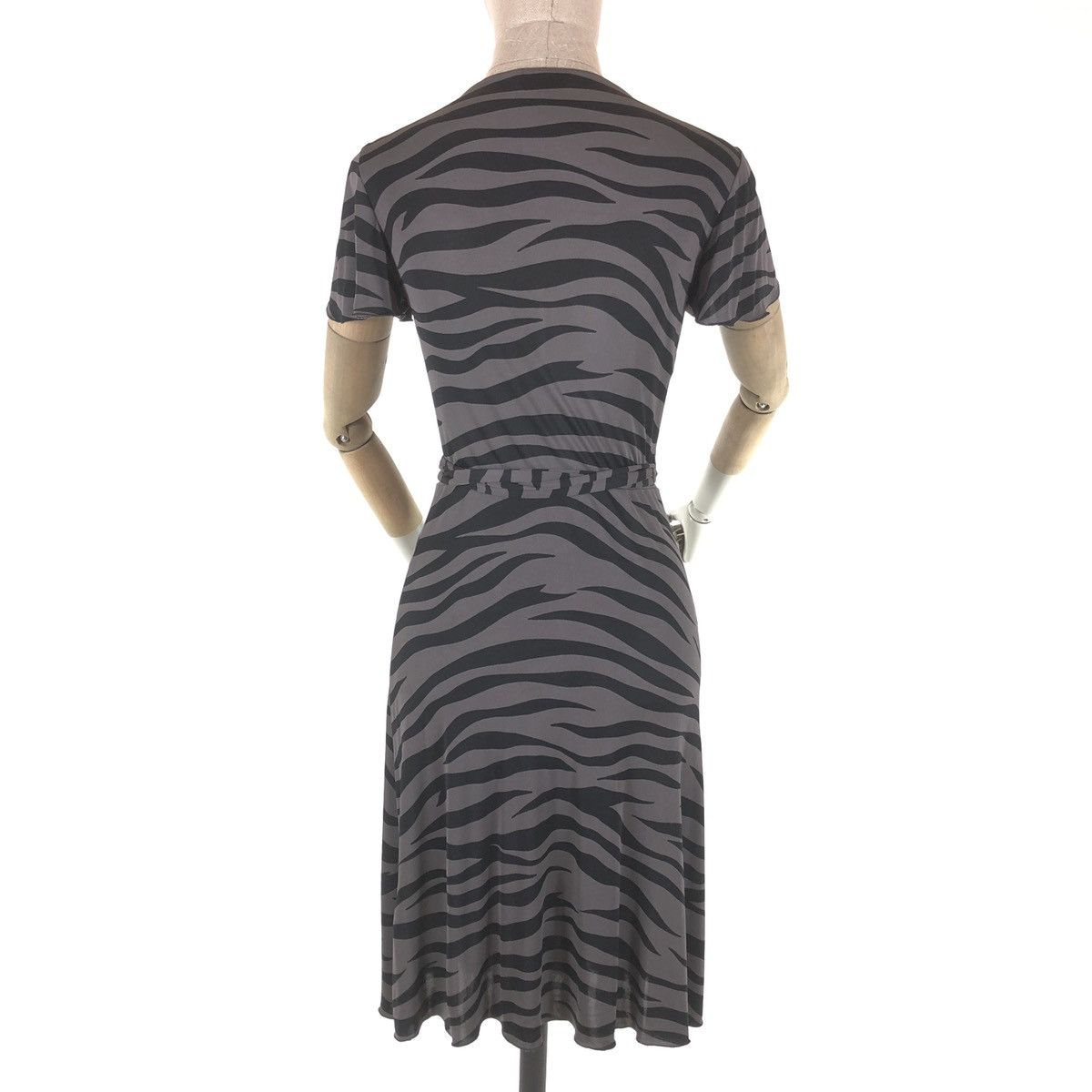 Boutique Moschino × Love Moschino × Moschino Zebra Print Striped Cheap and Chic Short Sleeve Black Long Belt Dress Size M / US 6-8 / IT 42-44 - 6 Thumbnail