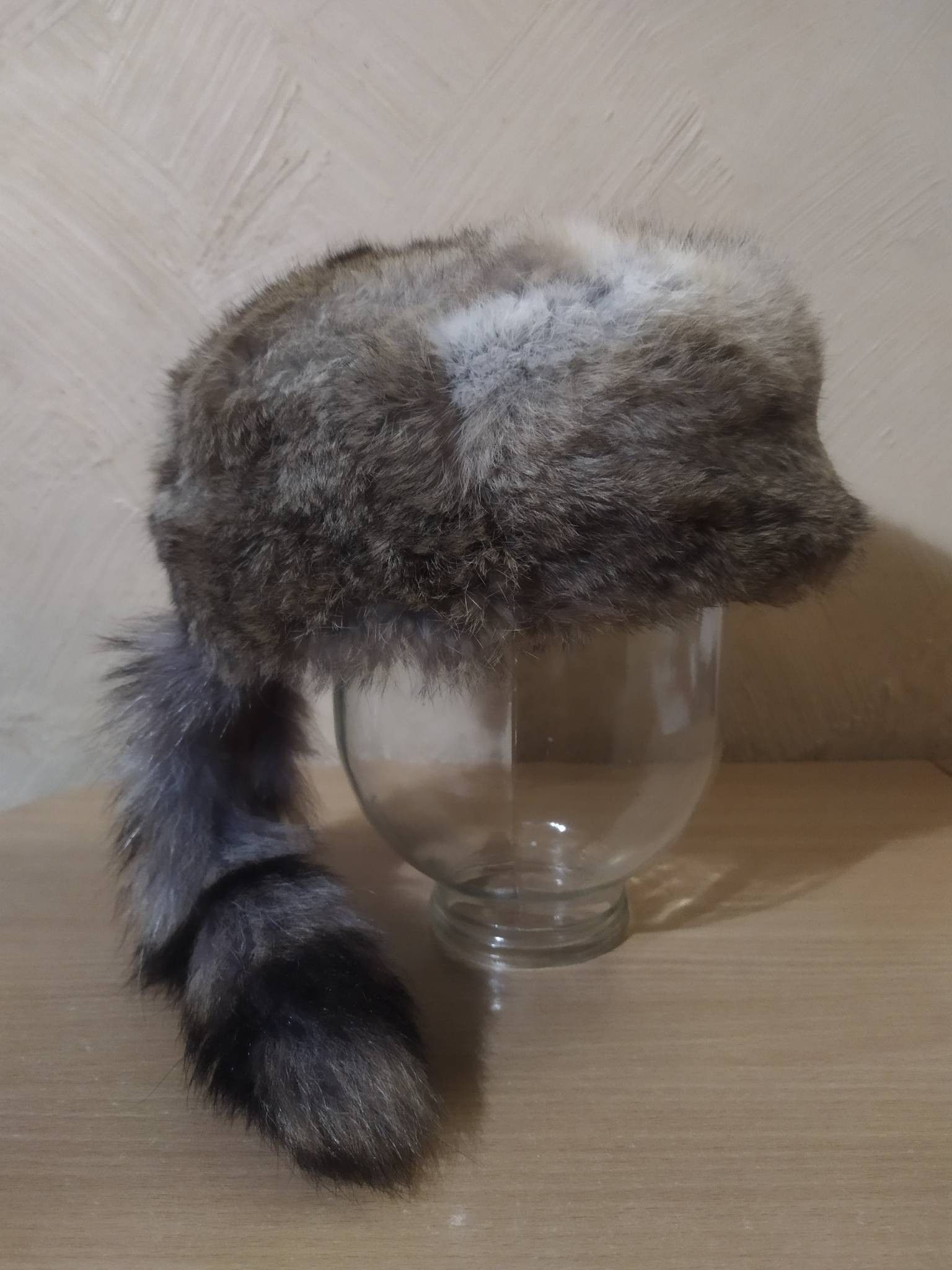 Vintage Fur hat 'Coonskin Cap', Canada. Size ONE SIZE - 3 Thumbnail