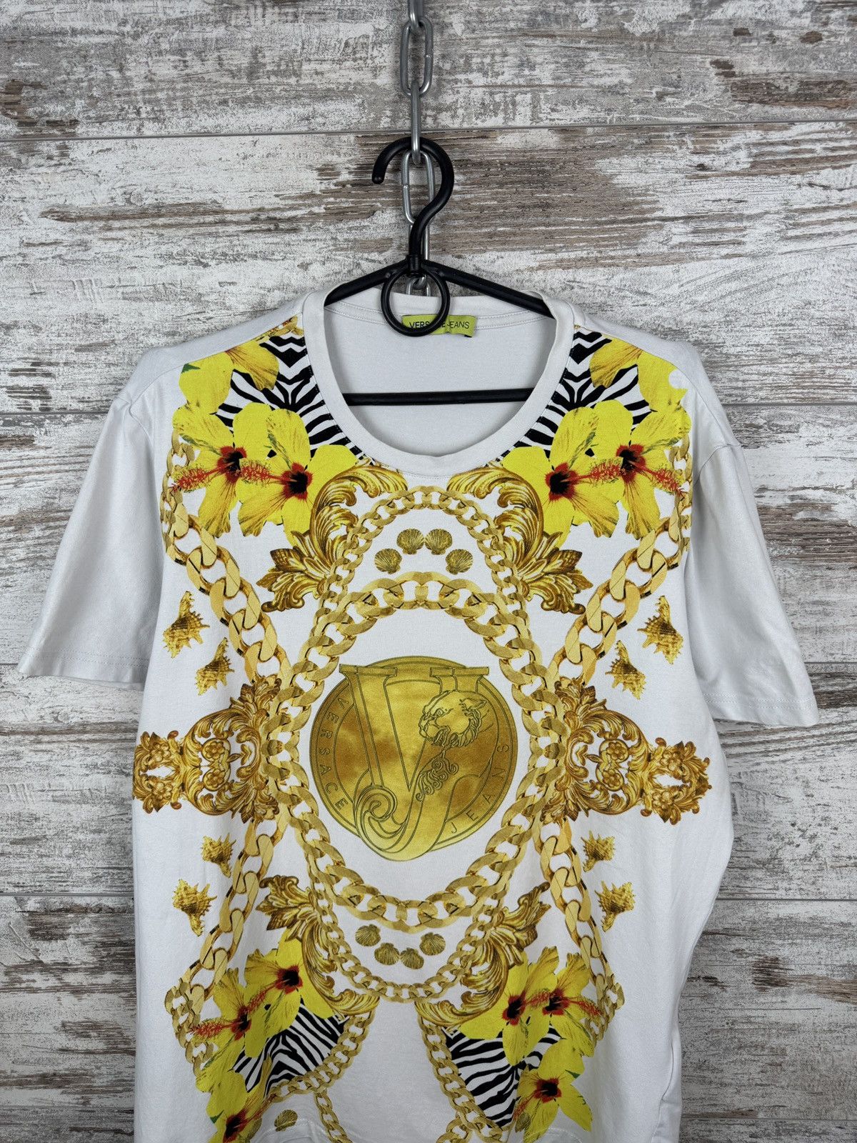 Versace Mens Vintage Versace medusa T-shirt luxury tee big logo rare Size US L / EU 52-54 / 3 - 4 Thumbnail