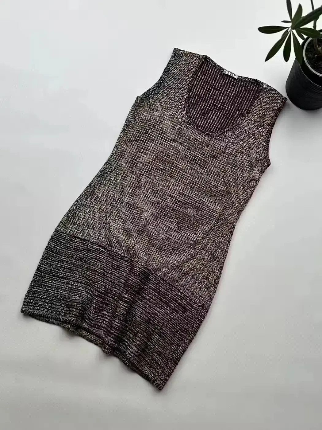 Iceberg Iceberg Vintage Knit Dress (214) Size S / US 4 / IT 40 - 1 Thumbnail