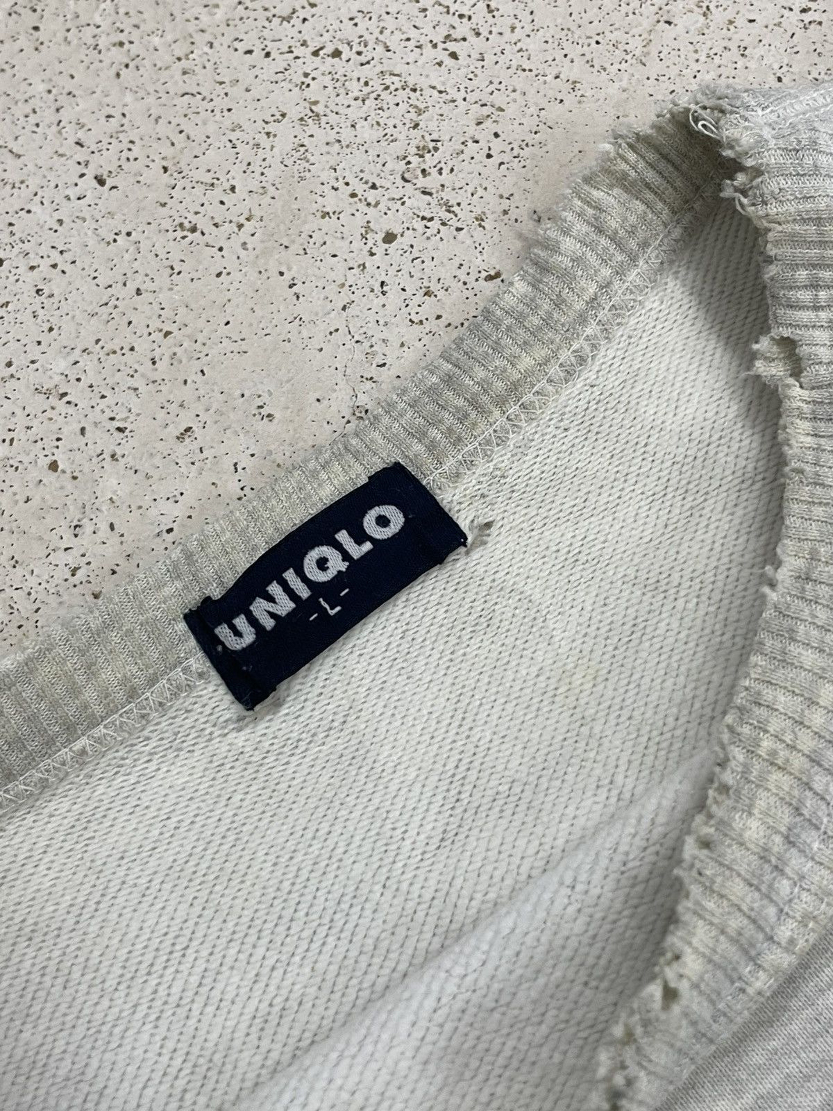 Uniqlo Vintage Y2K Uniqlo Distressed Defect Red Spot Rubbish Size US L / EU 52-54 / 3 - 15 Thumbnail