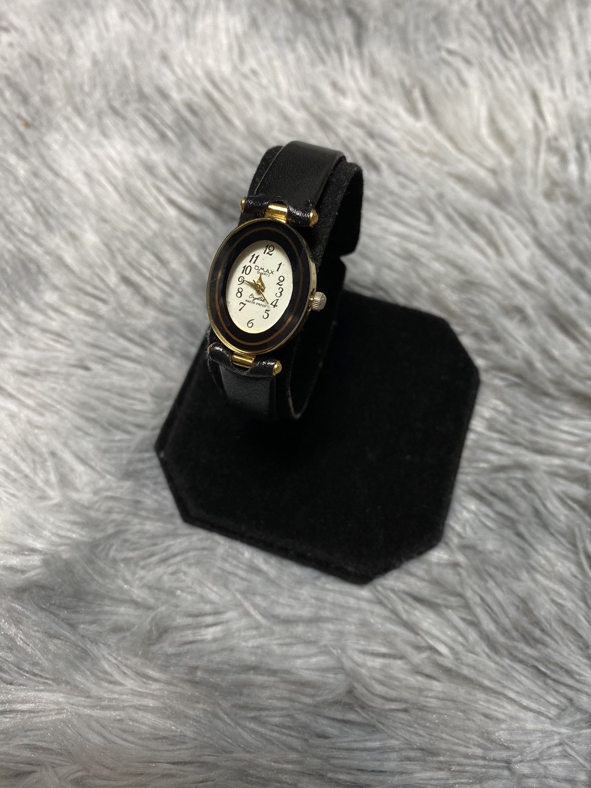 Jewelry x Vintage Elegant Omax Gold Accent Watch - in Black, Men's