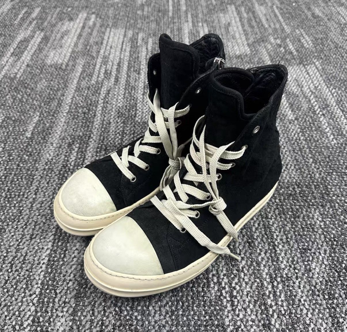 Rick Owens Rick Owens High-top Black and White Sneakers J42 Size US 8 / EU 41 - 1 Thumbnail