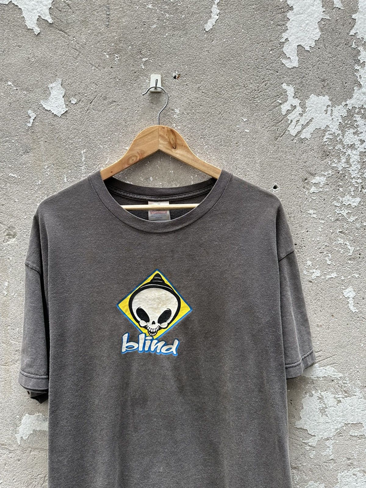 Blind Skateboards × Vintage Vintage 90's Blind Skateboard XL Perfect Faded Tees Size US XL / EU 56 / 4 - 3 Thumbnail