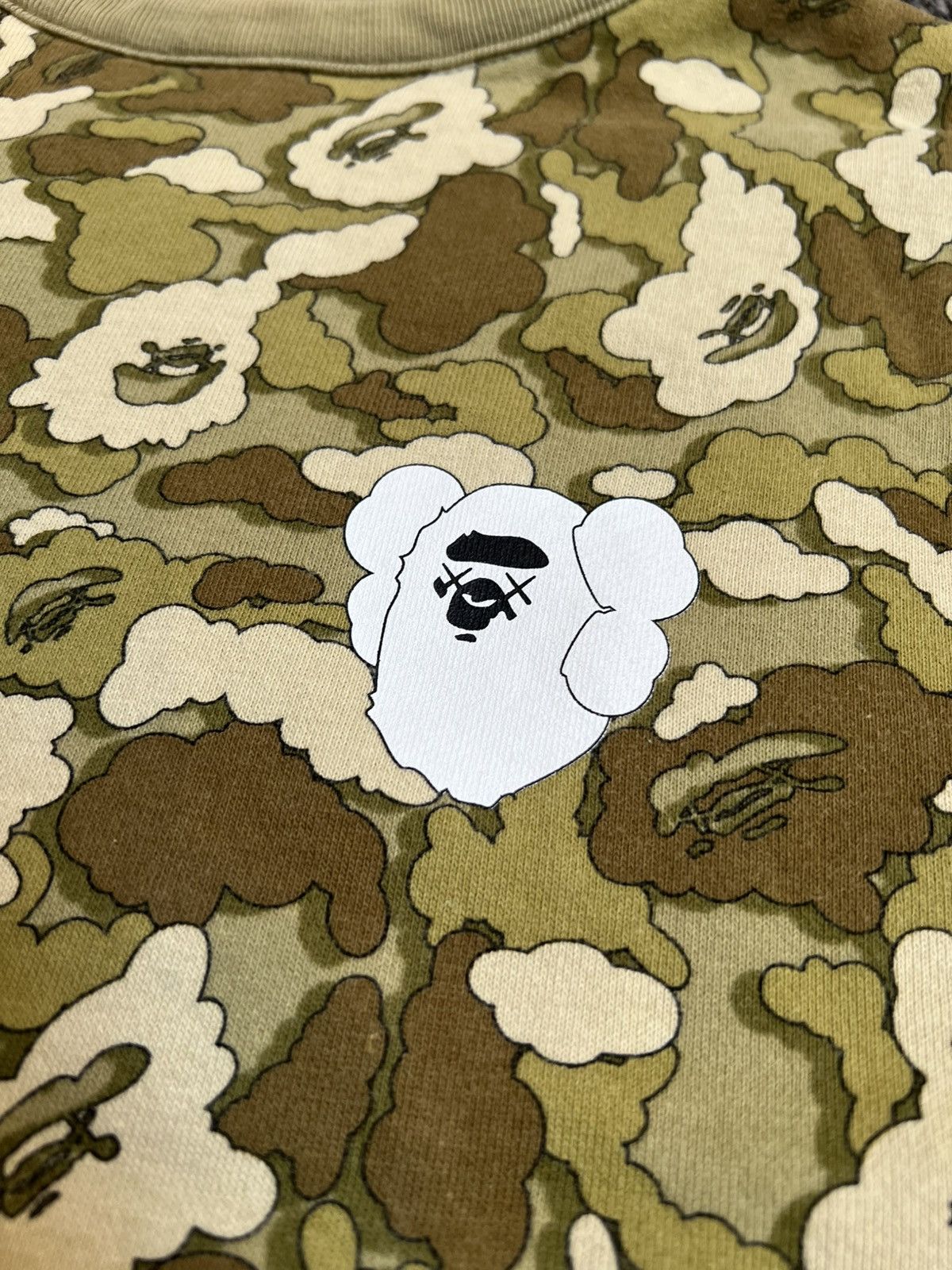 Bape Bape x Kaws Olive Cloud Camo Chomper Reversible Crewneck Size US M / EU 48-50 / 2 - 5 Thumbnail