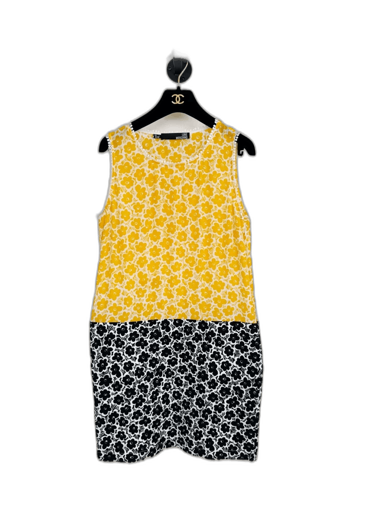 Love Moschino Love Moschino Dress with Floral Pattern Size M / US 6-8 / IT 42-44 - 1 Thumbnail