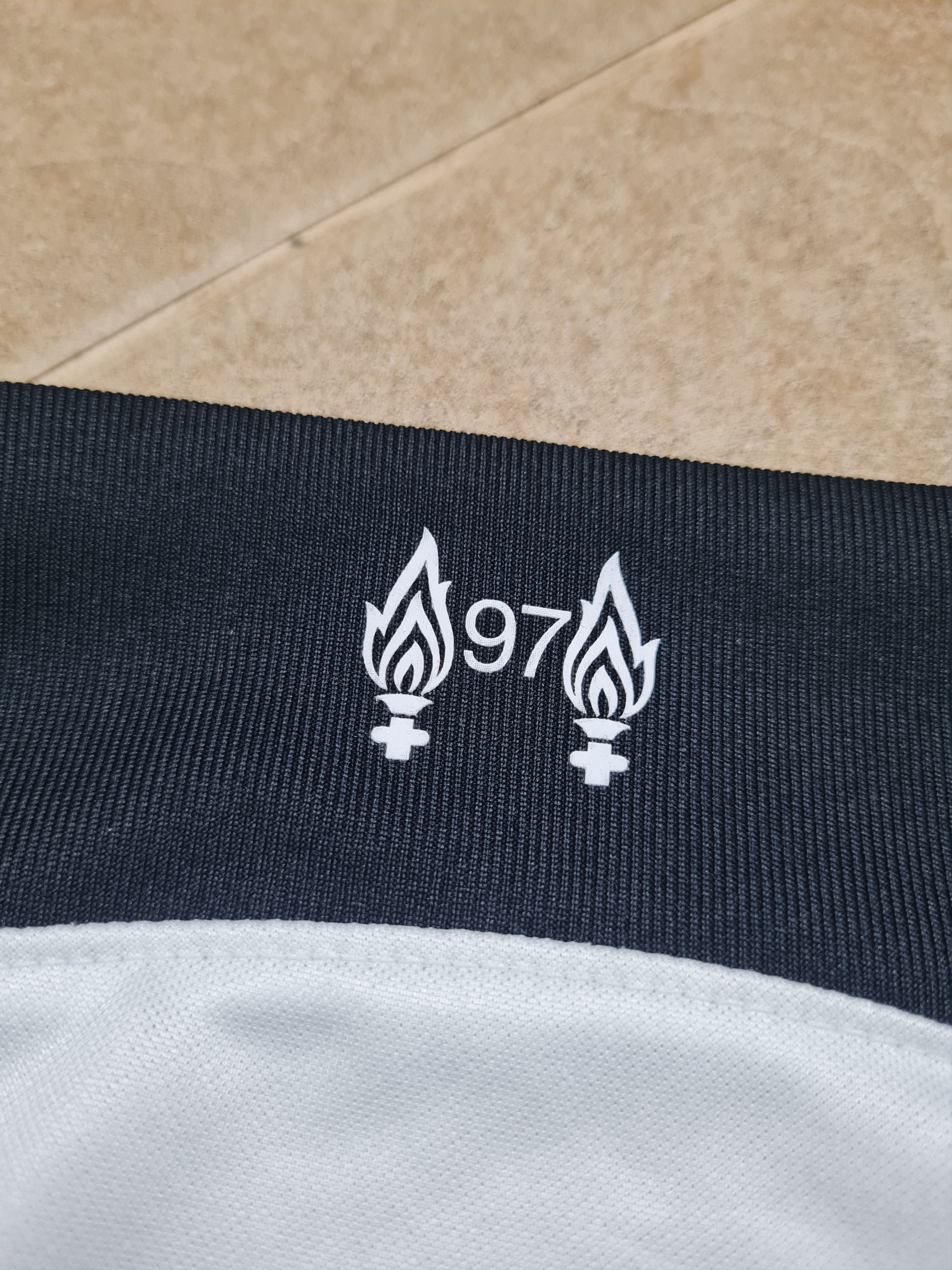Nike Jersey Liverpool FC 2022-23 Soccer Shirt Nike DN2715-101 Size US XL / EU 56 / 4 - 18 Thumbnail