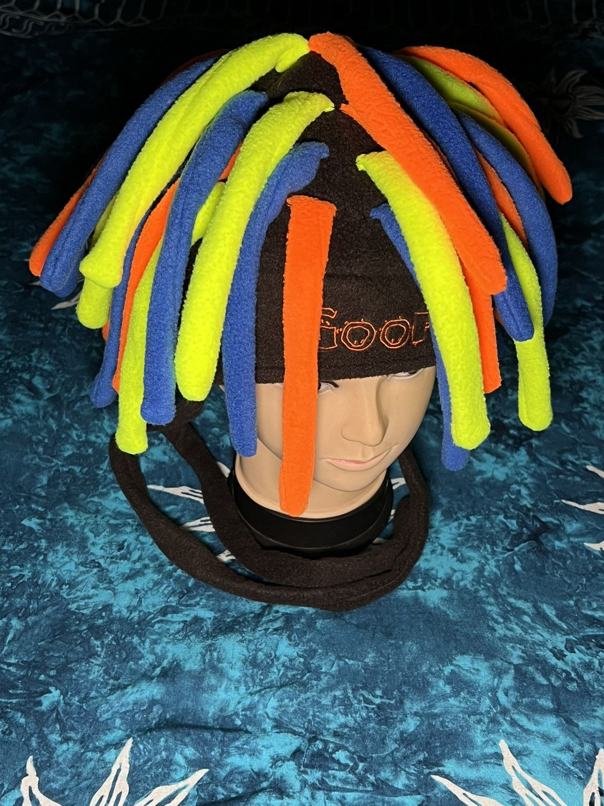 Vintage 🔥DREADLOCK GOOFY DISNEY STYLE KNITTED BEANIE HAT Size ONE SIZE - 10 Thumbnail