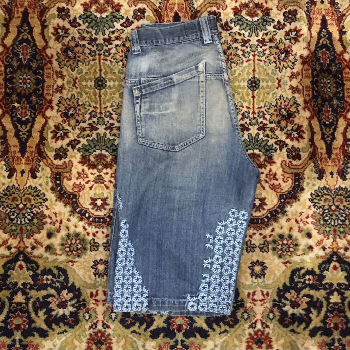 Ecko Unltd. × JNCO × Southpole Tribal Gear Denim Jorts/Denim shorts Graphic embroidery Size US 34 / EU 50 - 3 Thumbnail