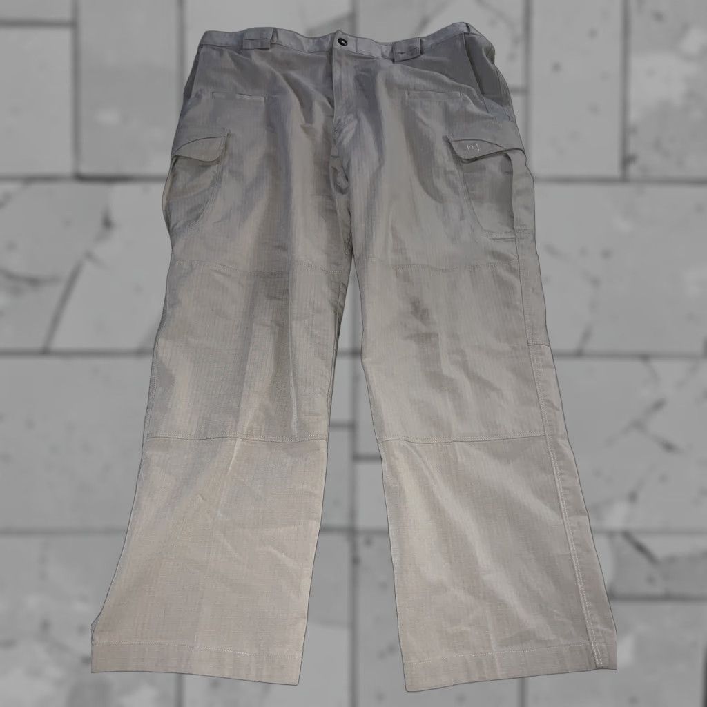 Vintage VINTAGE 5.11 Tactical Cargo Pants Beige Mens 40x30 Regular Size 40 Beige Cargo Pants Mens 40x30 5.11 Tactical Size US 40 / EU 56 - 1 Thumbnail