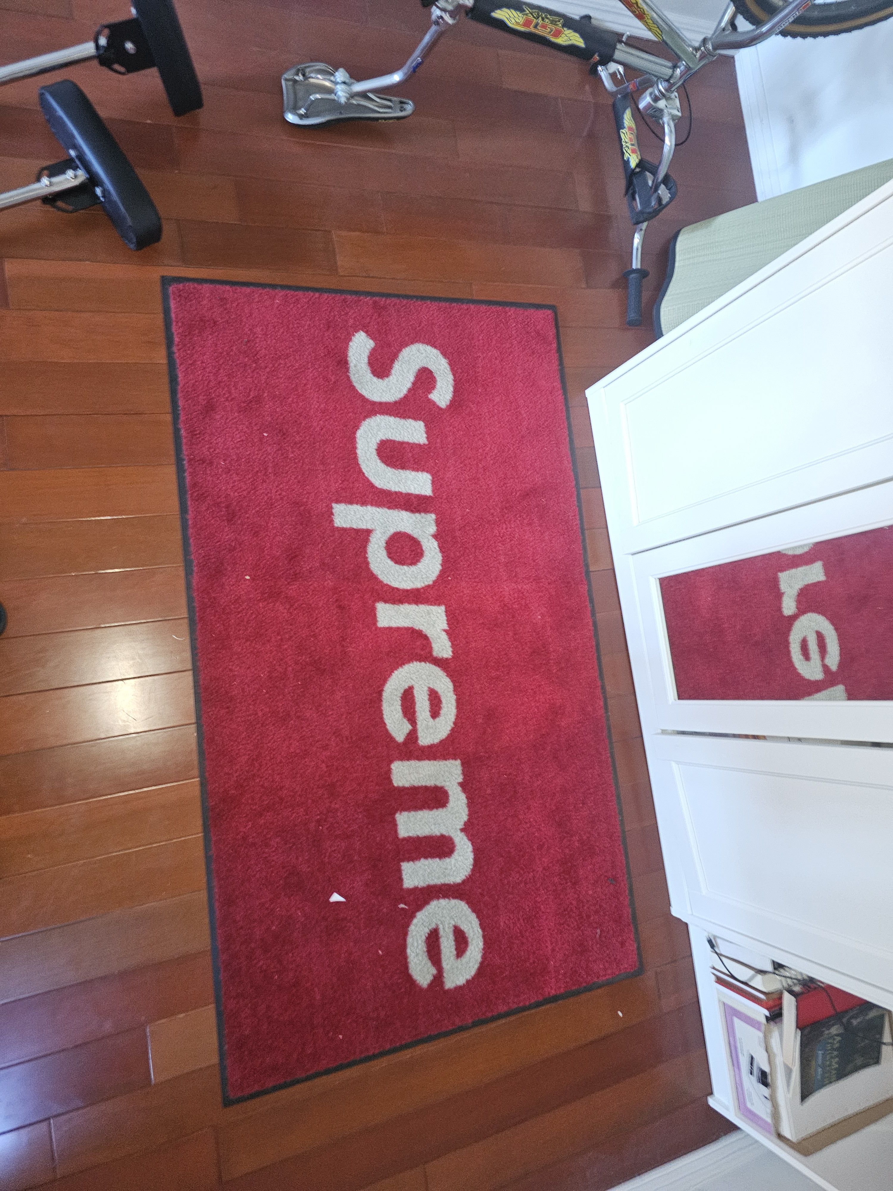 Supreme Supreme Box Logo Store Rug **Rare*Unreleased Size ONE SIZE - 8 Thumbnail