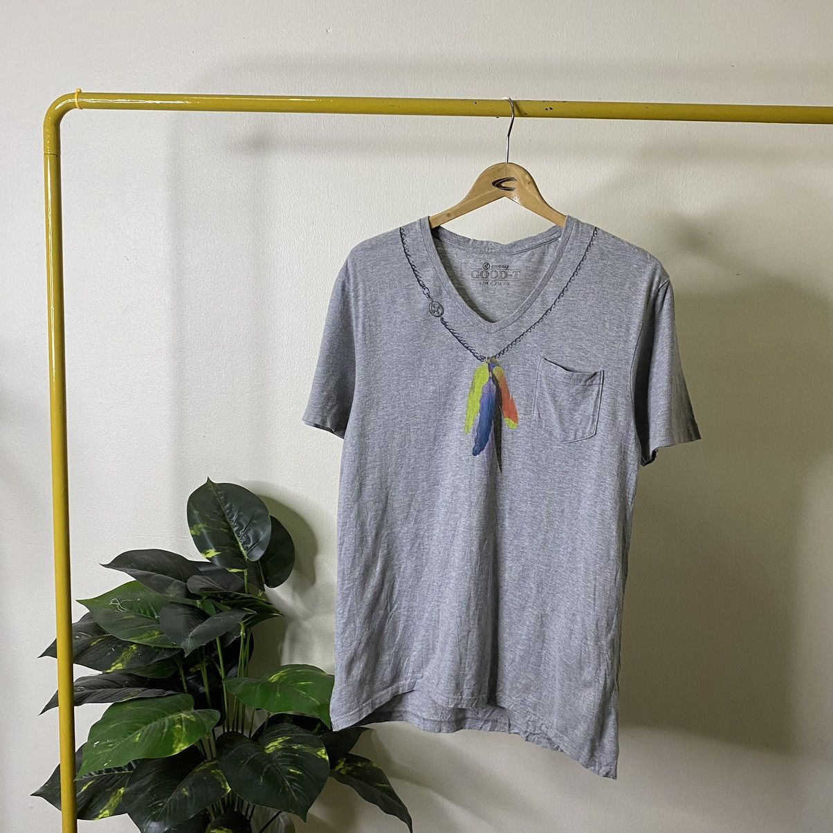 Japanese Brand Good Day Goros Feathers Marcelo Burlon Style Tee Size US M / EU 48-50 / 2 - 1 Thumbnail