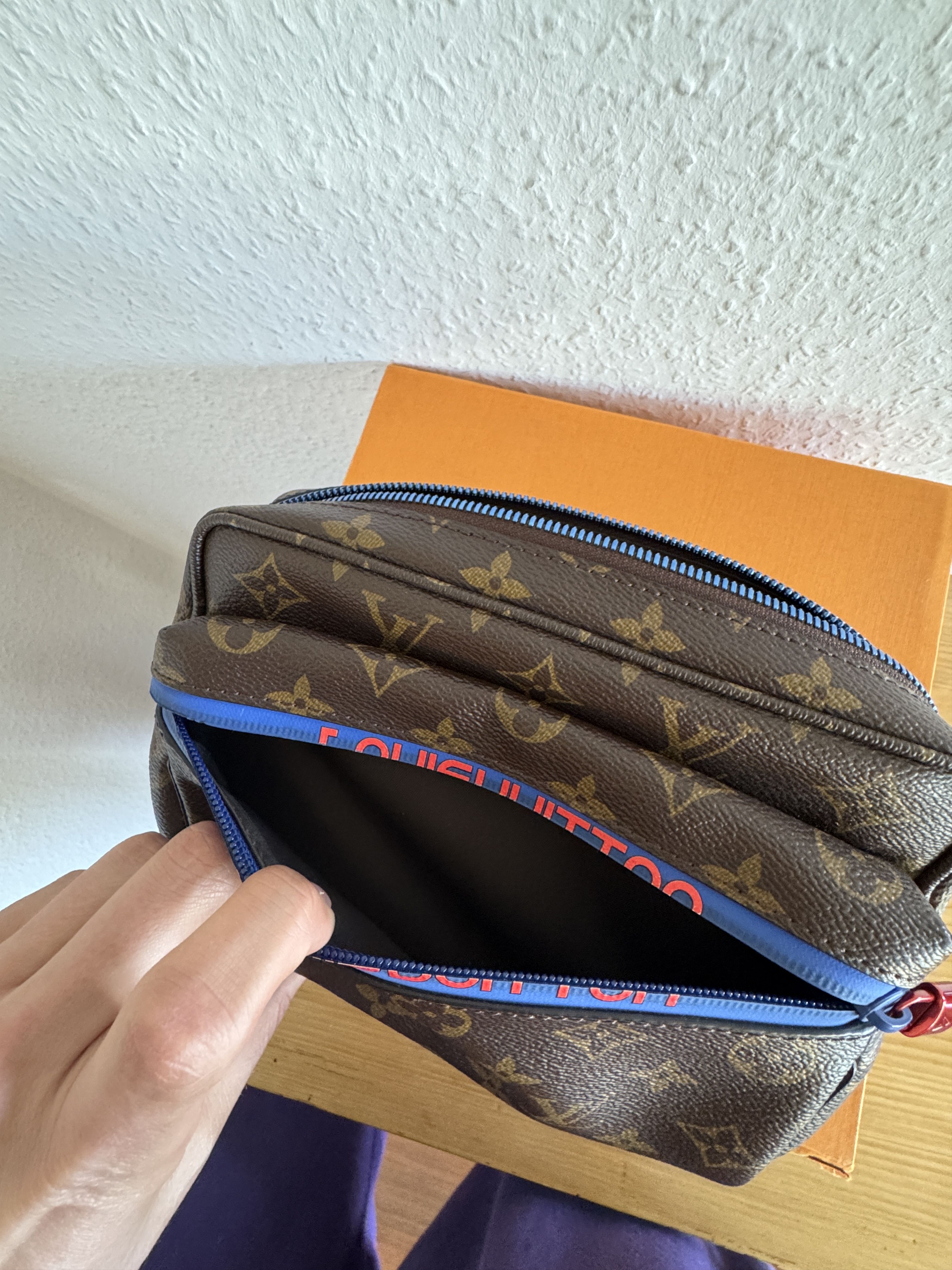 Louis Vuitton Monogram Outdoor Bumbag PM – Brown/Blue Size ONE SIZE - 10 Thumbnail