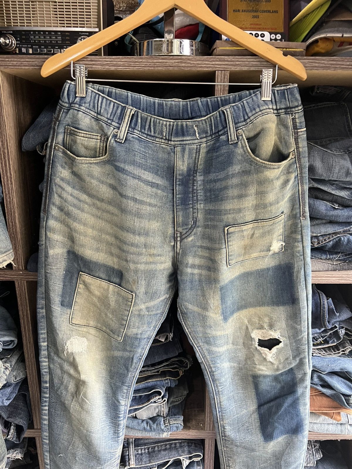 MOUSSY 🔥Azul by Moussy Patchwork Distressed Sweatpants Jogger Size US 34 / EU 50 - 3 Thumbnail