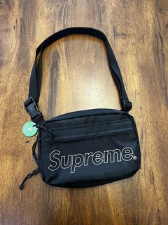 Supreme fw18 store shoulder bag black