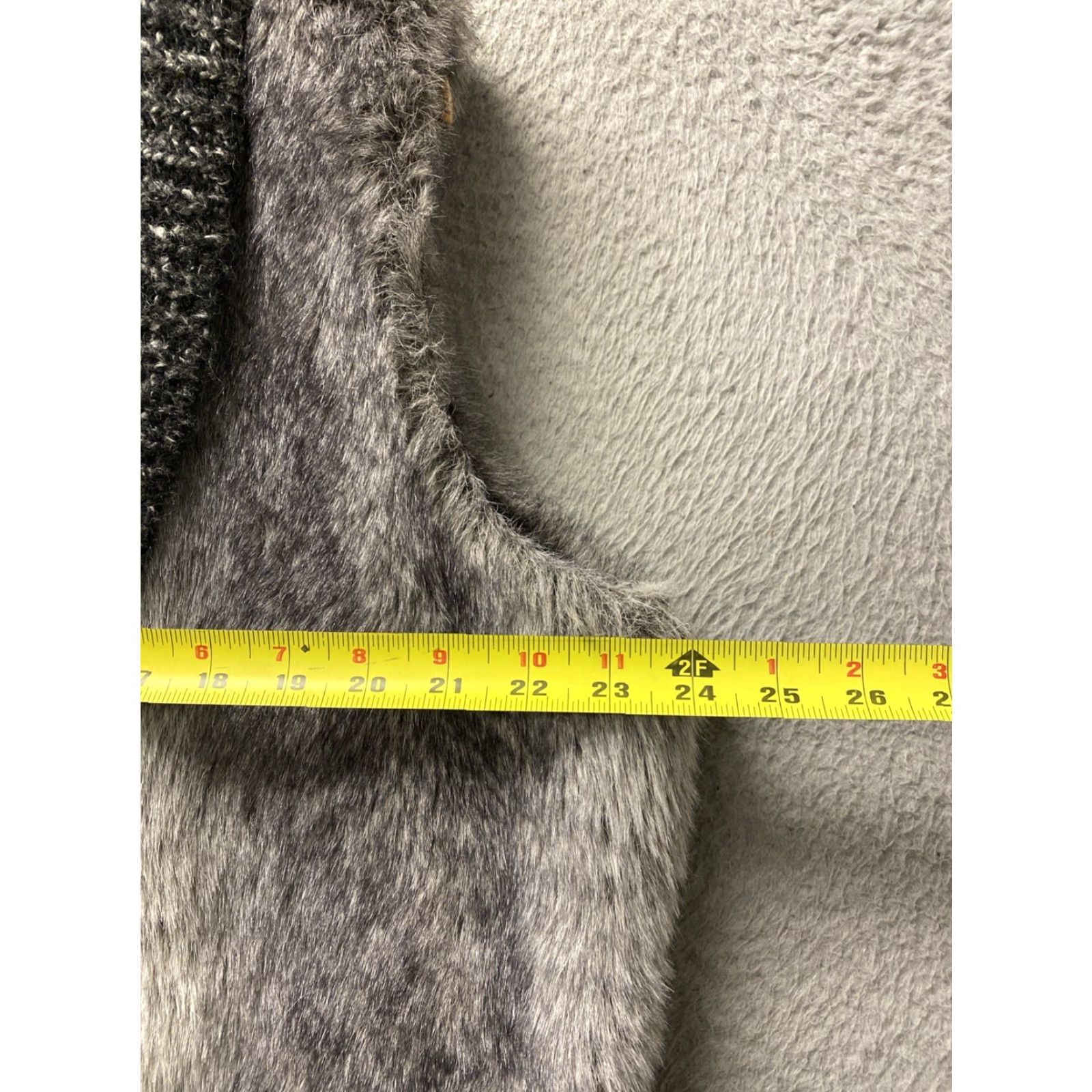 Vintage Cripple Creek Vests Women 2XL Gray Open Front Fur Cardigan Vest Adults Mens Womens Size XXL / US 16-18 / IT 52-54 - 7 Thumbnail