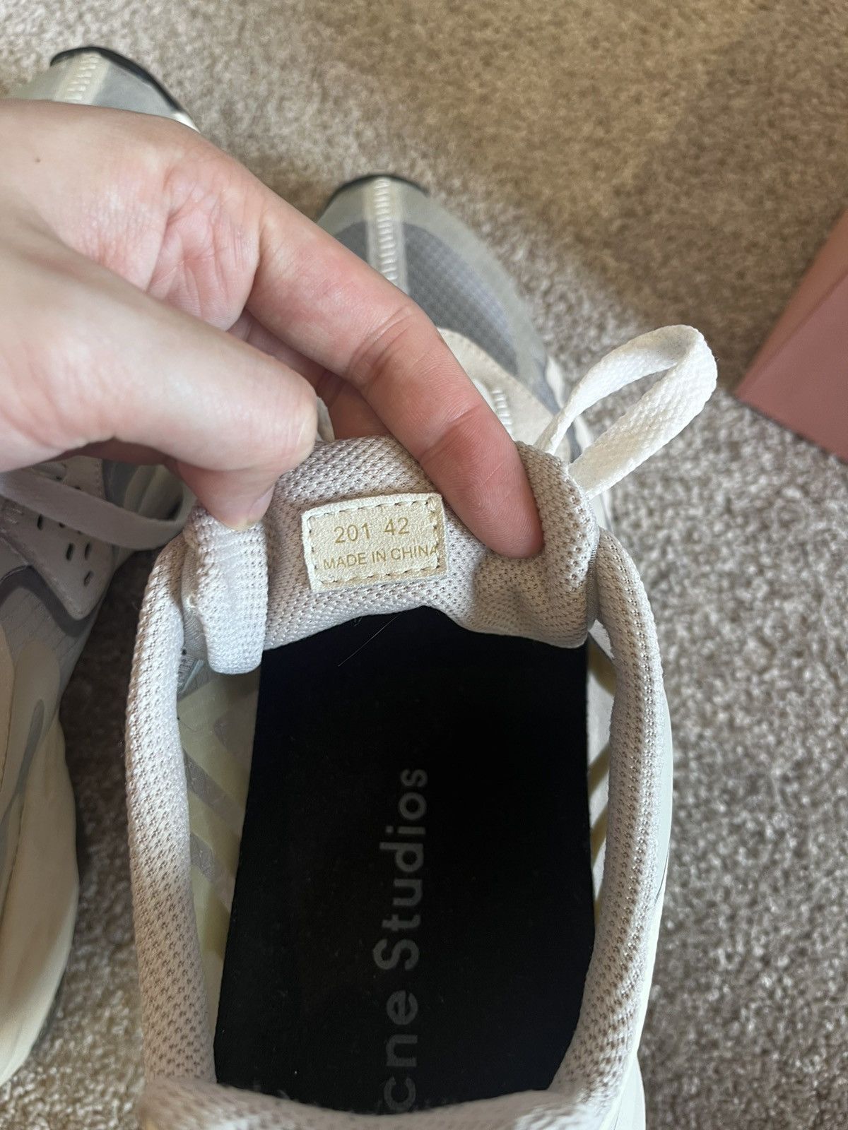 Acne Studios Acne Studio Buzz Sneakers in White/Ivory Size US 8.5 / EU 41-42 - 8 Thumbnail
