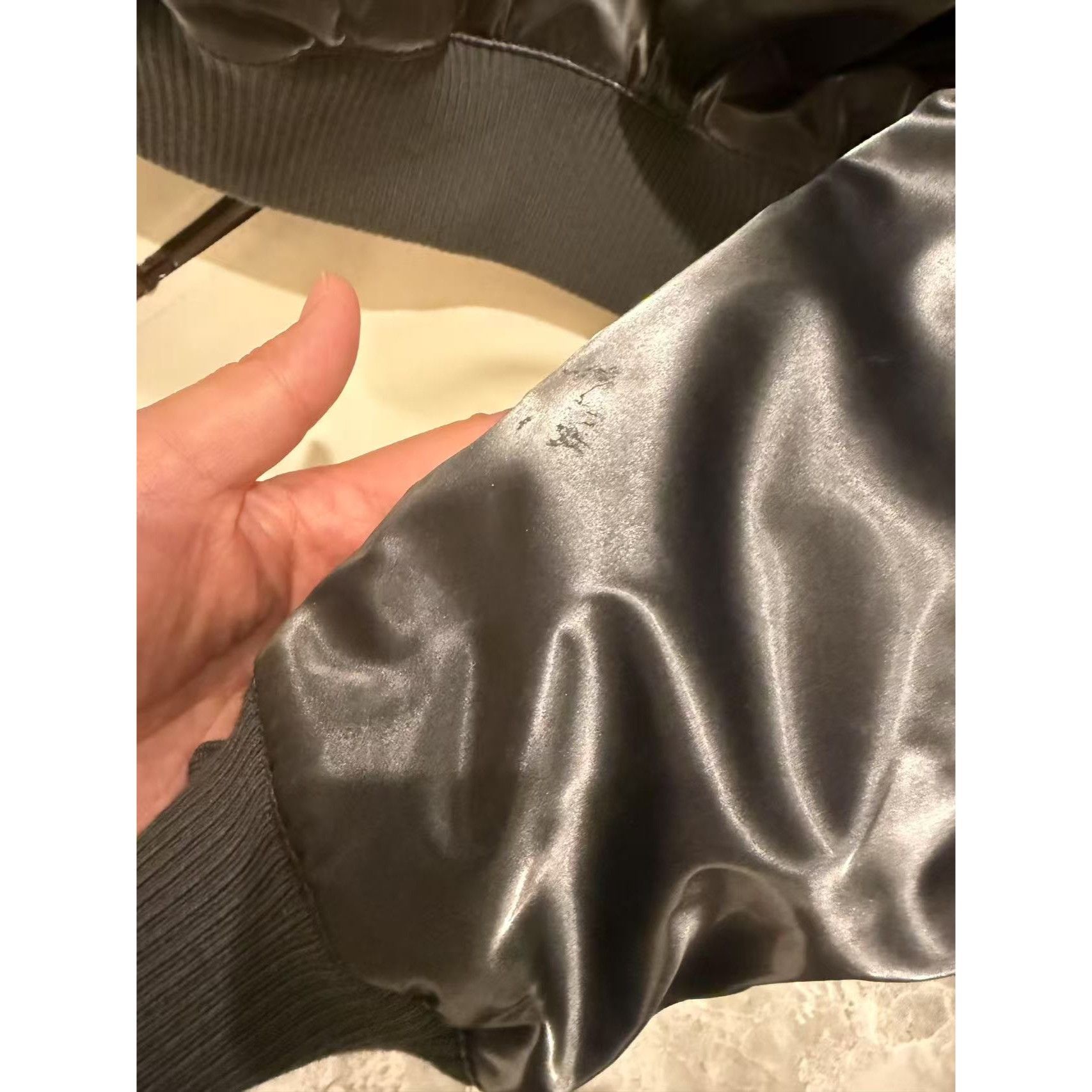 Hermes Hermes Mens Black Satin Bomber Jacket With Zippered Pockets Size US M / EU 48-50 / 2 - 8 Thumbnail