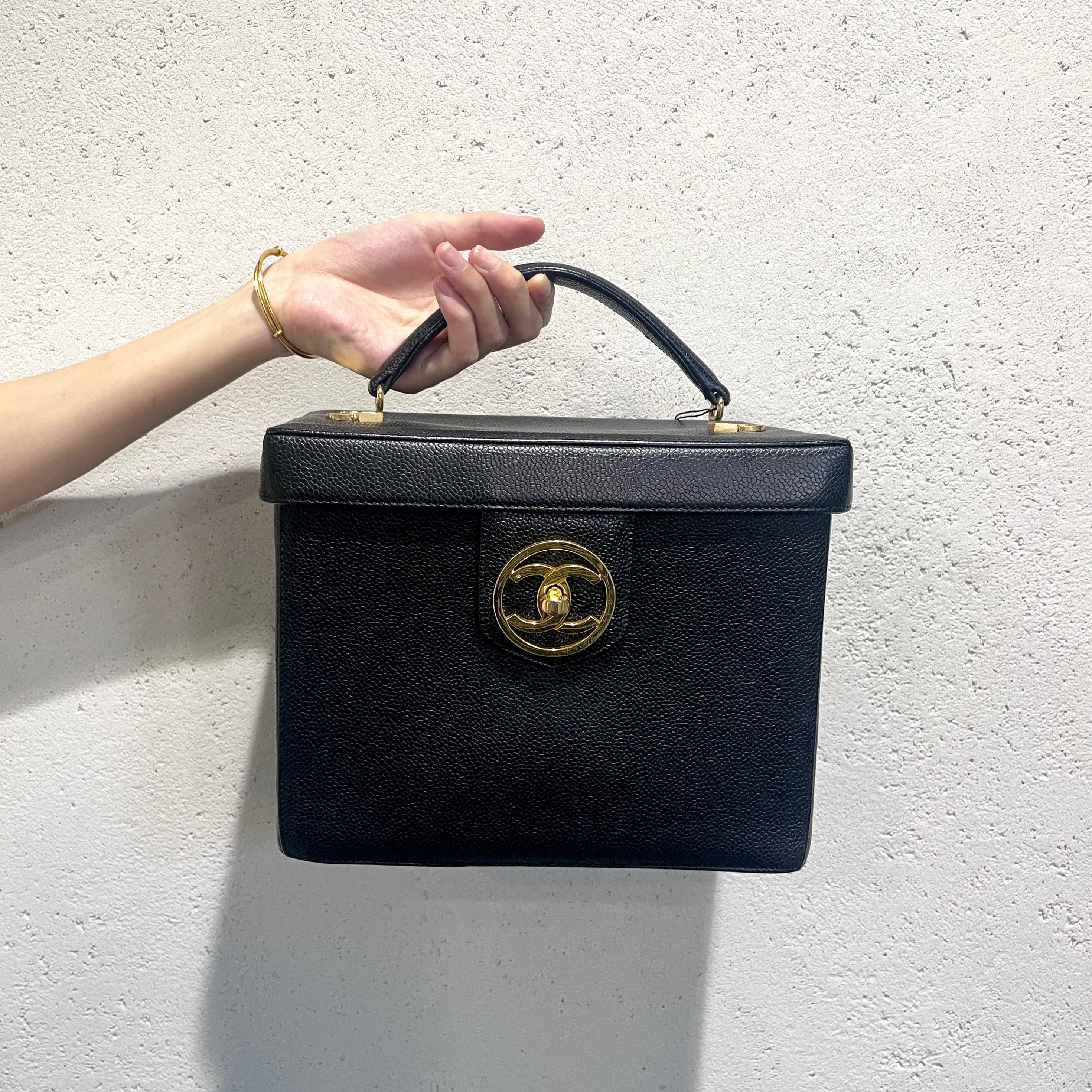 Chanel Chanel Vanity/Caviar/Black Size ONE SIZE - 1 Thumbnail