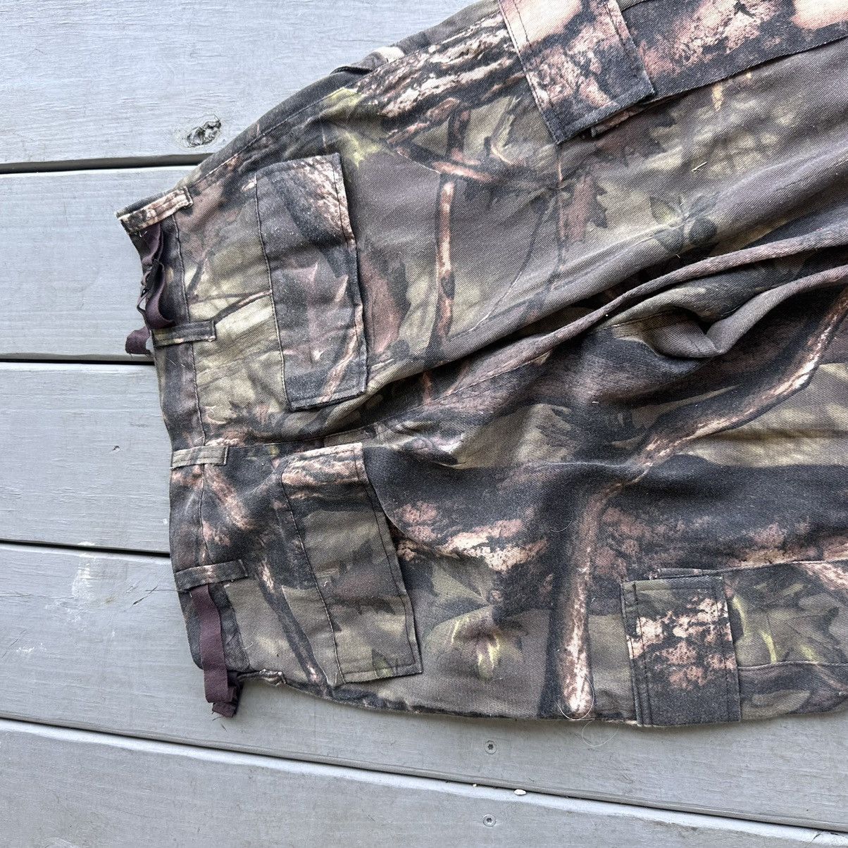 Vintage Vintage fall camo style pants sz small Size US 26 / EU 42 - 7 Thumbnail