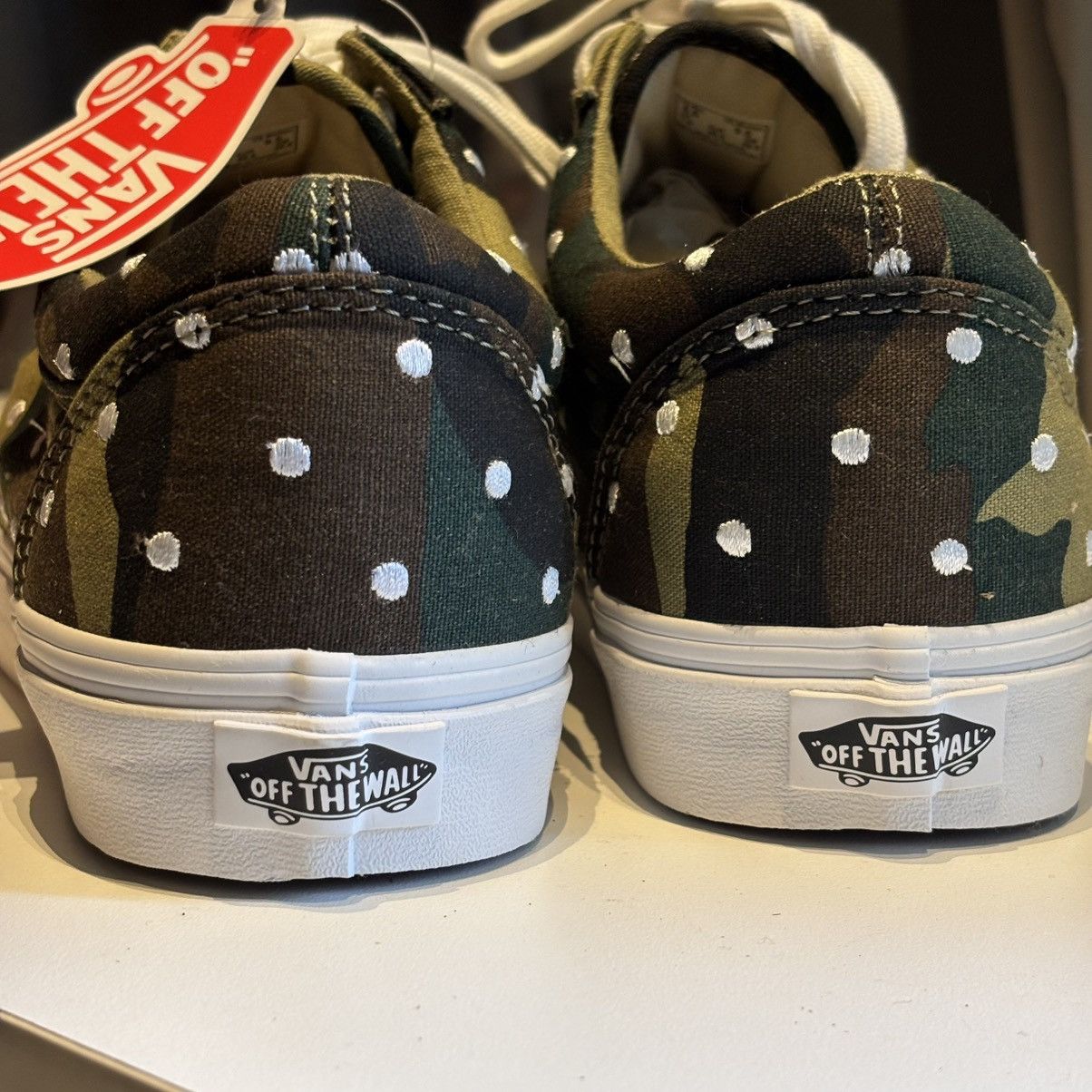 Vans Vans Old Skool Camo Polka Dot Size US 8 / EU 41 - 2 Thumbnail