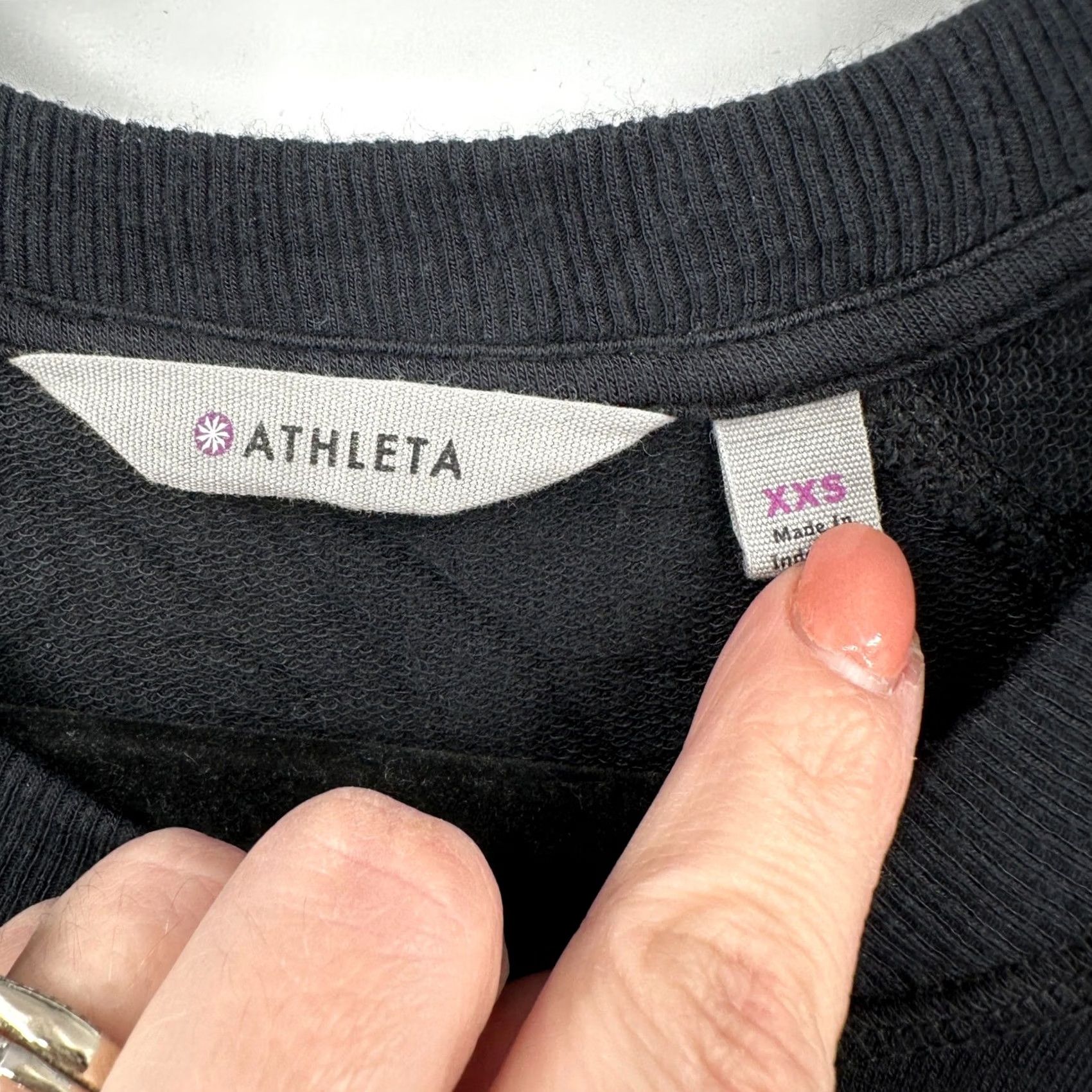 Athleta Athleta Womens XS Black Modal Tulip Hem Long Sleeve Tunic Sweater Thumbholes Raglan Crew Neck Athleisure Casual Size XS / US 0-2 / IT 36-38 - 3 Thumbnail
