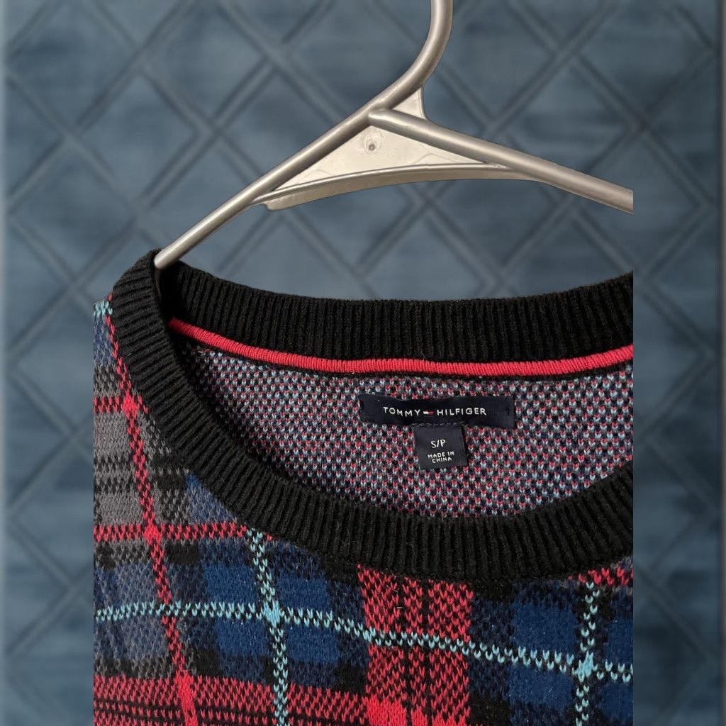 Tommy Hilfiger Tommy Hilfiger Sweater Plaid Scoop Neck Women Size S Black Womens Size S / US 4 / IT 40 - 1 Thumbnail