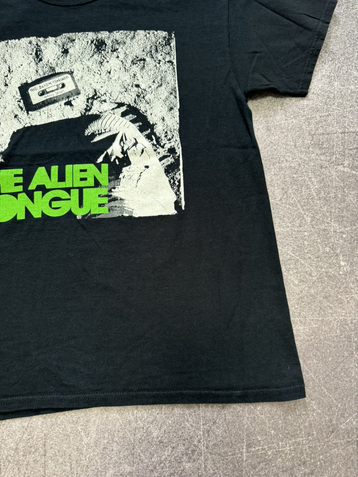 Band Tees × Rap Tees × Vintage Vintage Apathy American Rapper Band Album Alien Tongue Shirt Size US L / EU 52-54 / 3 - 6 Thumbnail