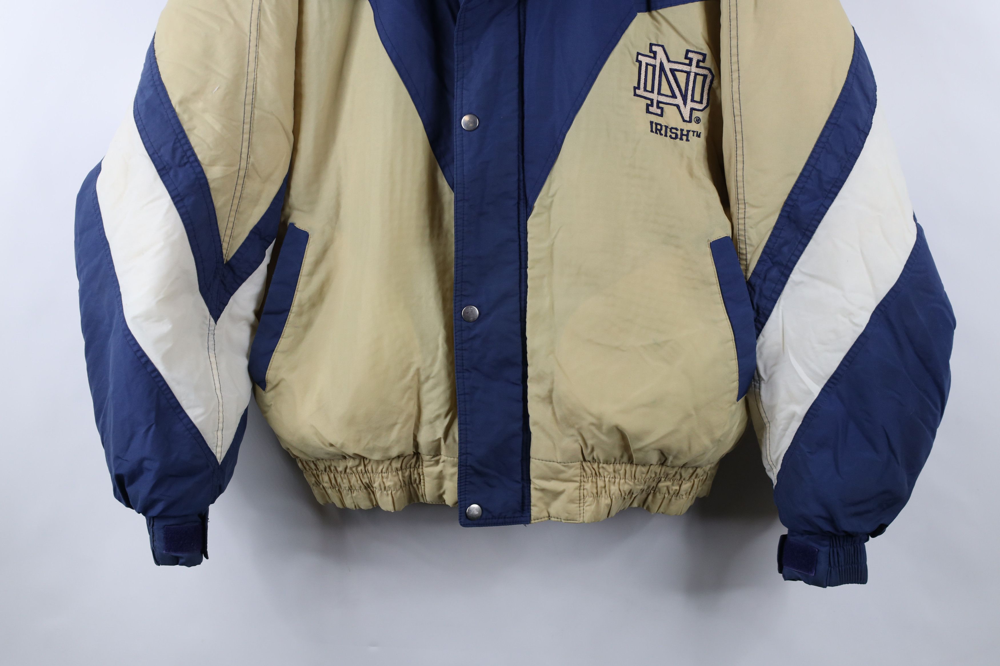 Vintage Vintage 90s Notre Dame University Hooded Puffer Jacket Size US L / EU 52-54 / 3 - 3 Thumbnail