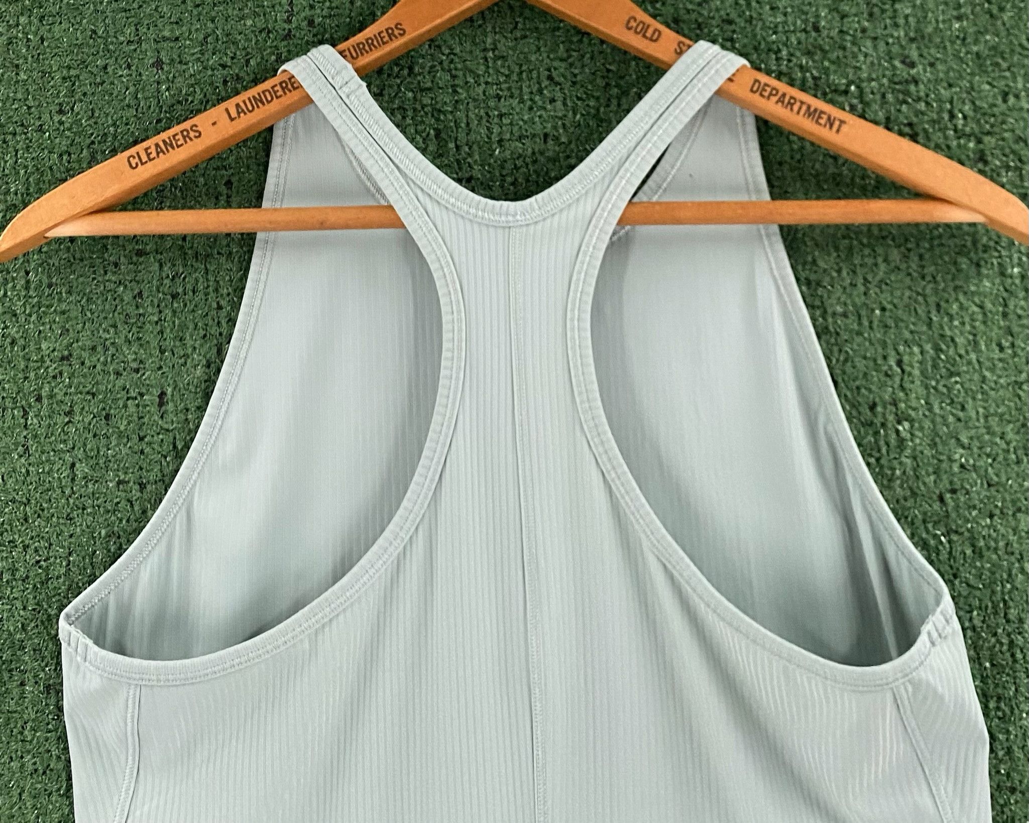 Lululemon Lululemon Base Pace Ribbed Razorback Tank Top Women’s Size 4 Size S / US 4 / IT 40 - 4 Thumbnail