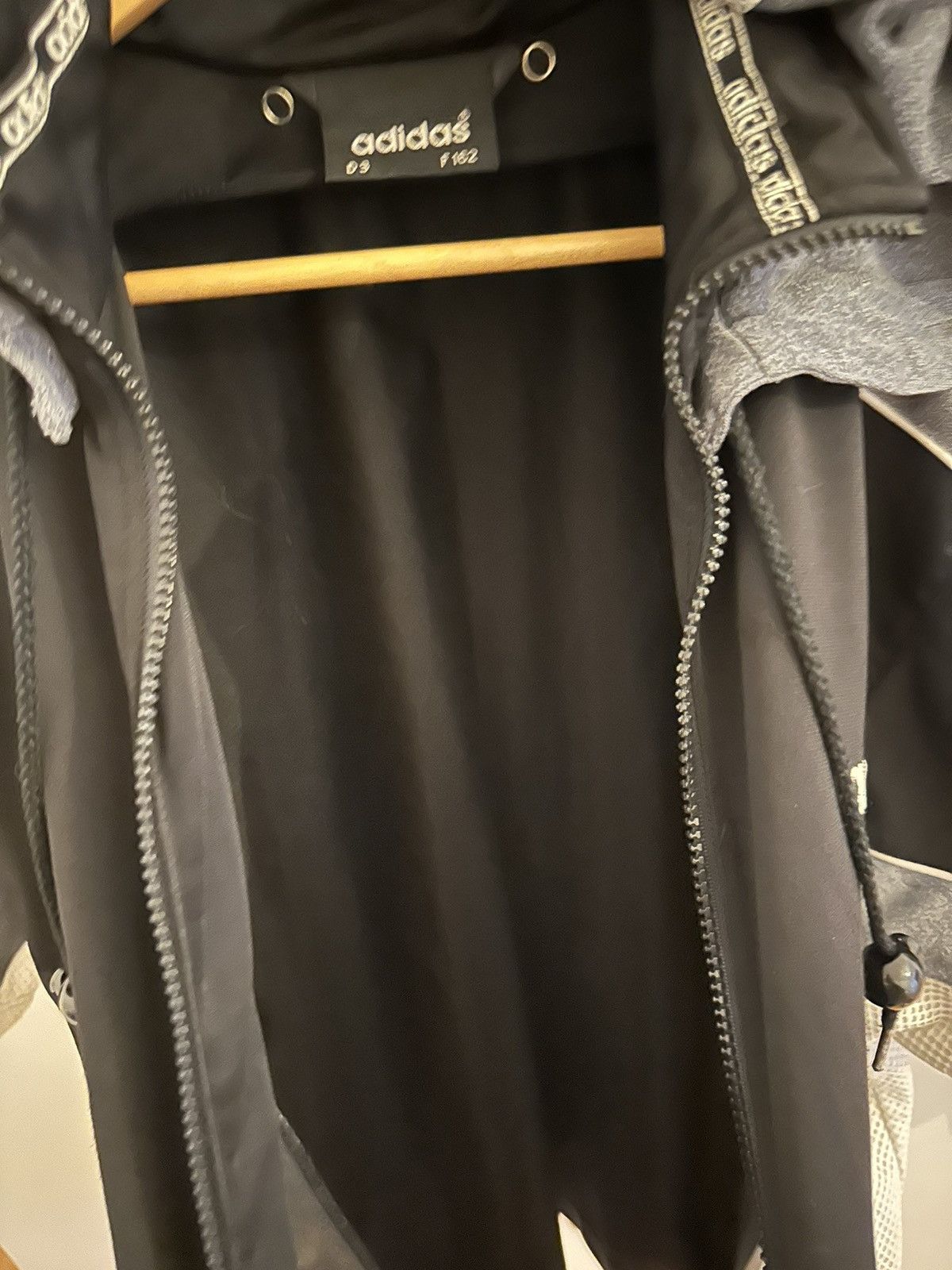 Adidas Adidas Tracksuit Size S-M Vintage Retro Adidas Suit Size US S / EU 44-46 / 1 - 8 Thumbnail