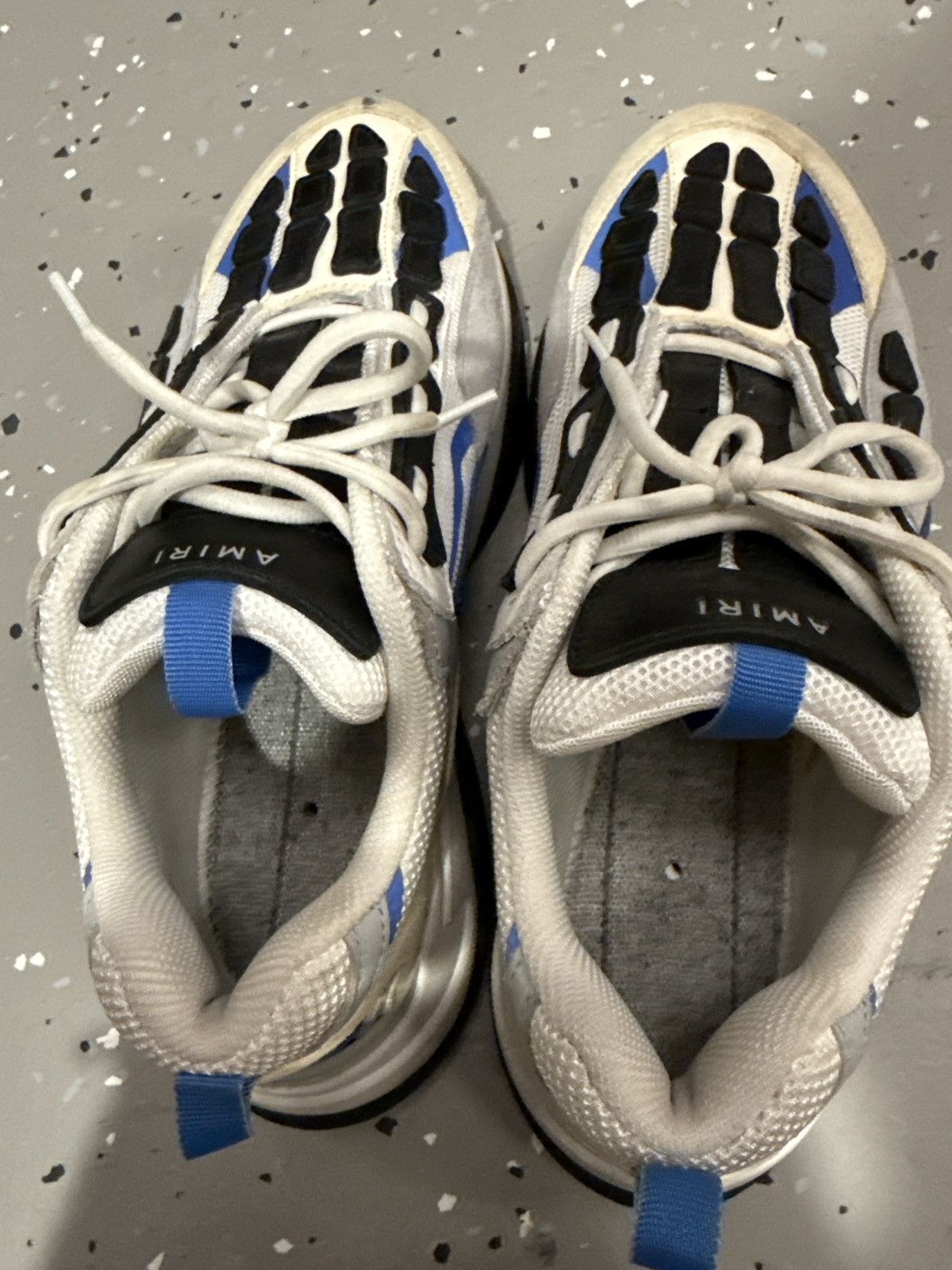 Blue and Grey B22 Runners