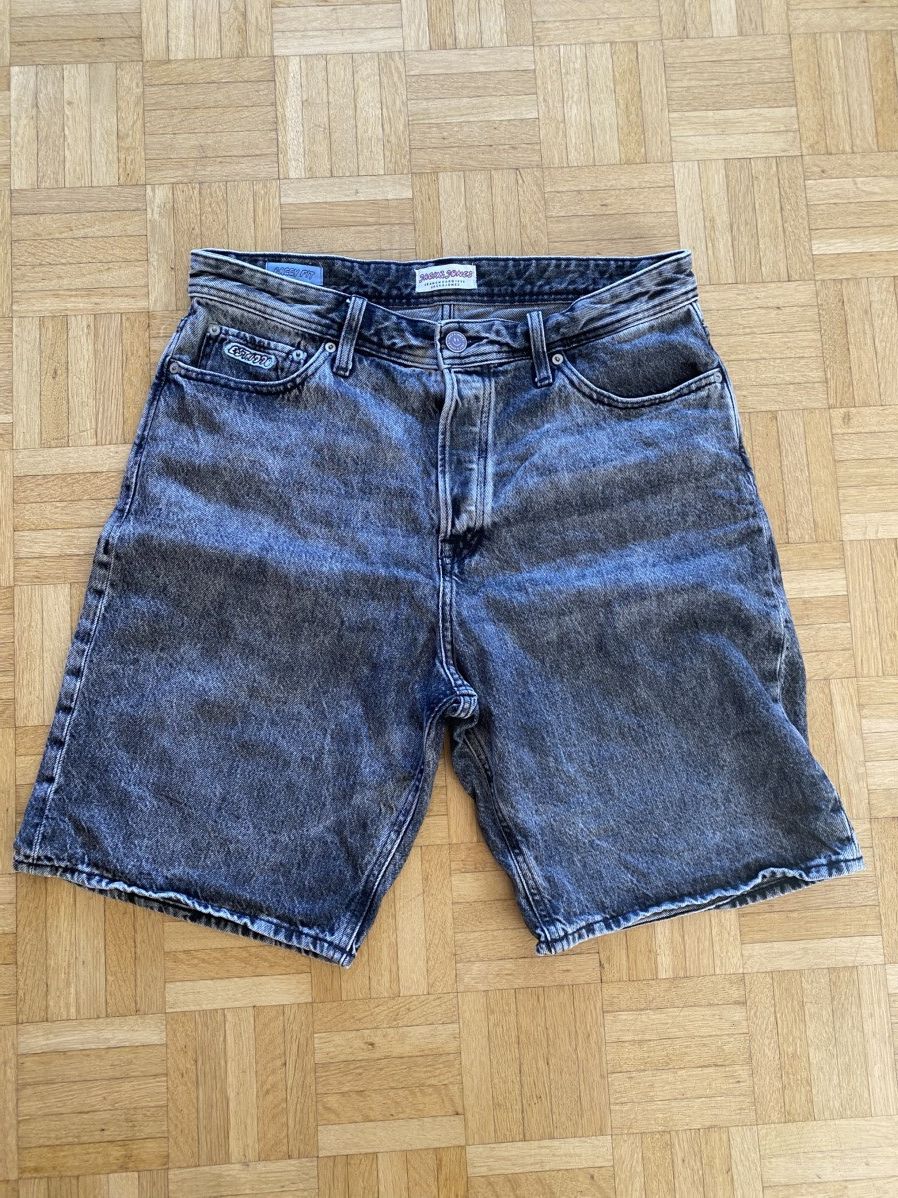 Other Jack and Jones, short pants Size US 31 - 1 Thumbnail