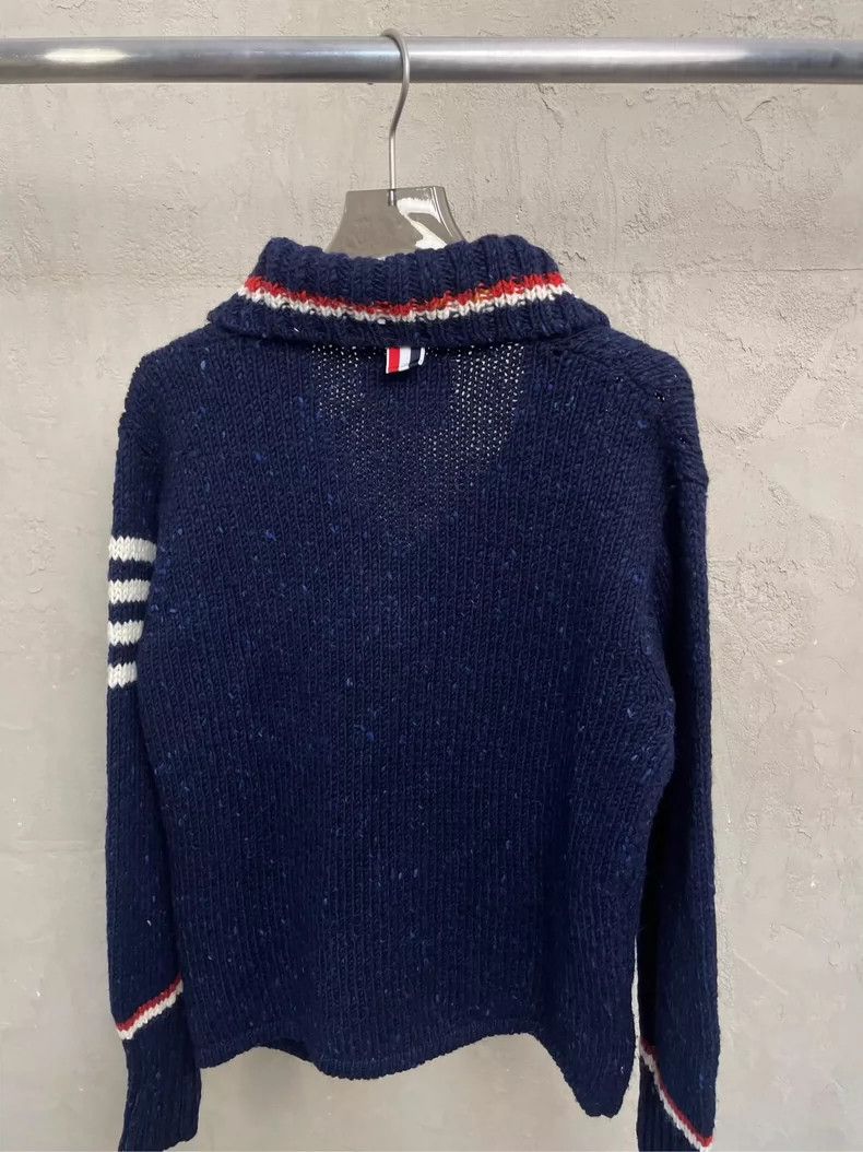 Thom Browne Thom Browne size1 A four-striped wool sweater in Tibetan an Size US S / EU 44-46 / 1 - 4 Thumbnail
