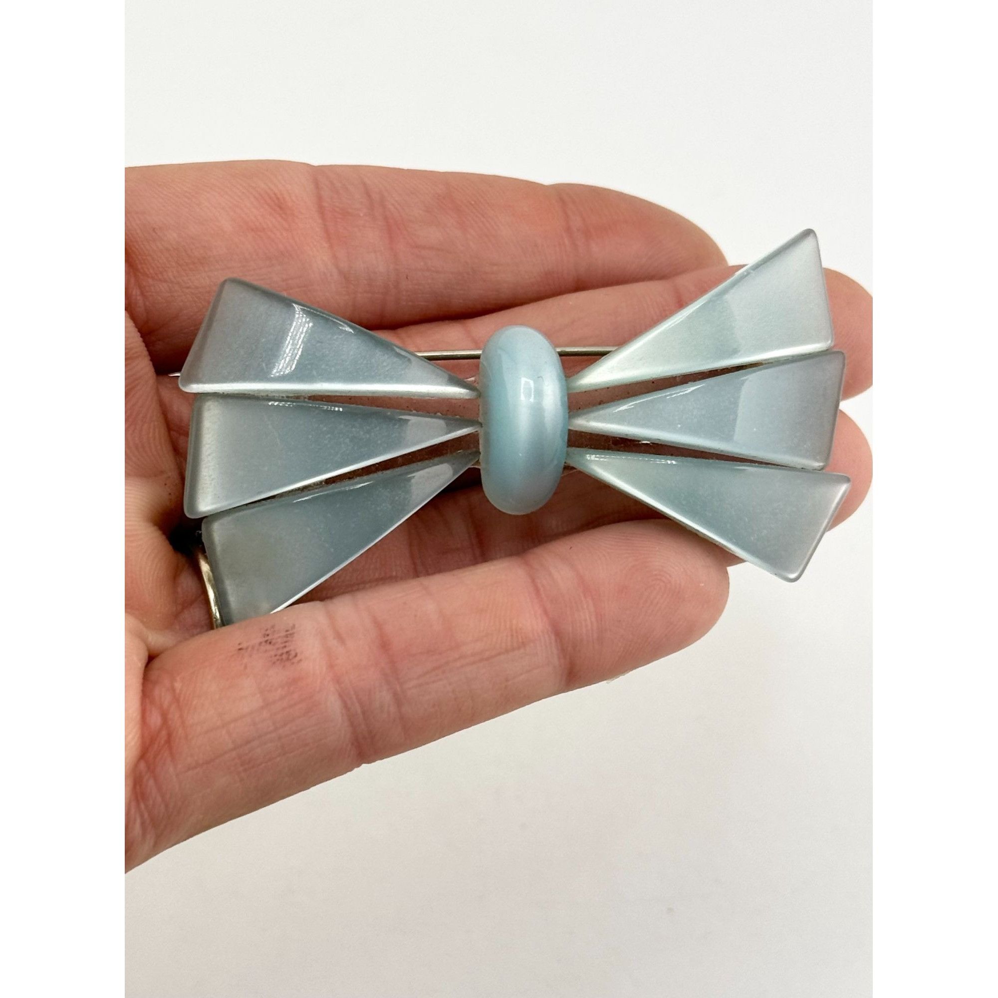 Vintage Vintage Blue Moonglow Lucite Bow Brooch Pin Size ONE SIZE - 2 Thumbnail