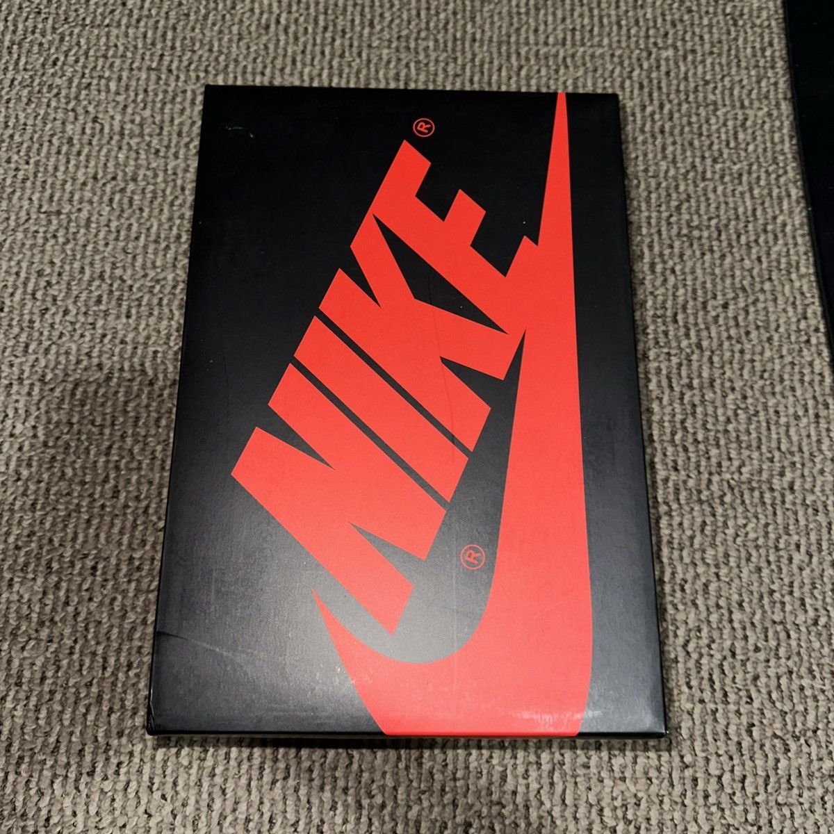 Jordan Brand × Nike Jordan 1 Retro High Court Purple White (GS) Size US 7 / EU 40 - 7 Thumbnail