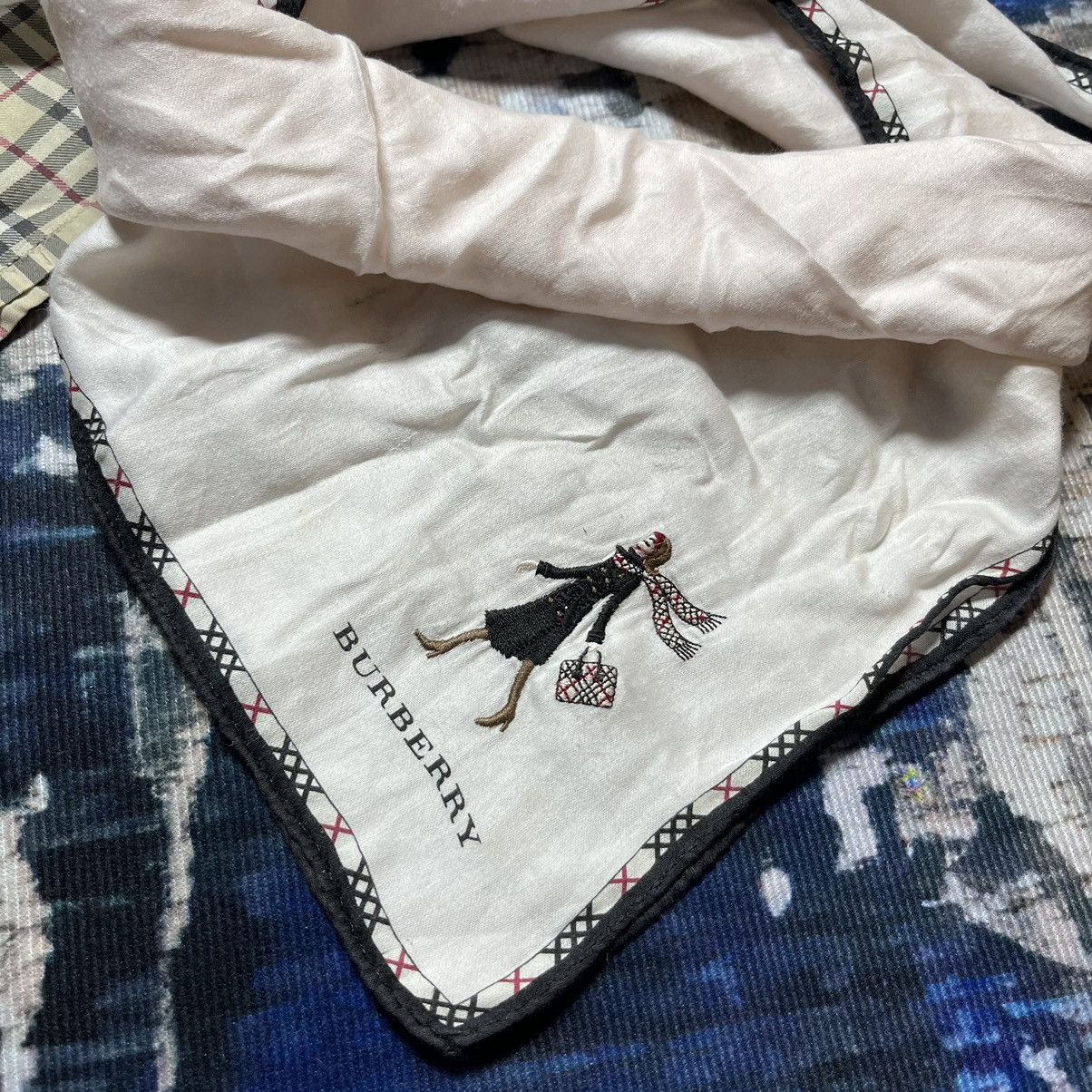 Burberry × Designer 🔥BULK BUNDLE🔥 Burberrys’s Handkerchief 3pcs !! Size ONE SIZE - 3 Thumbnail