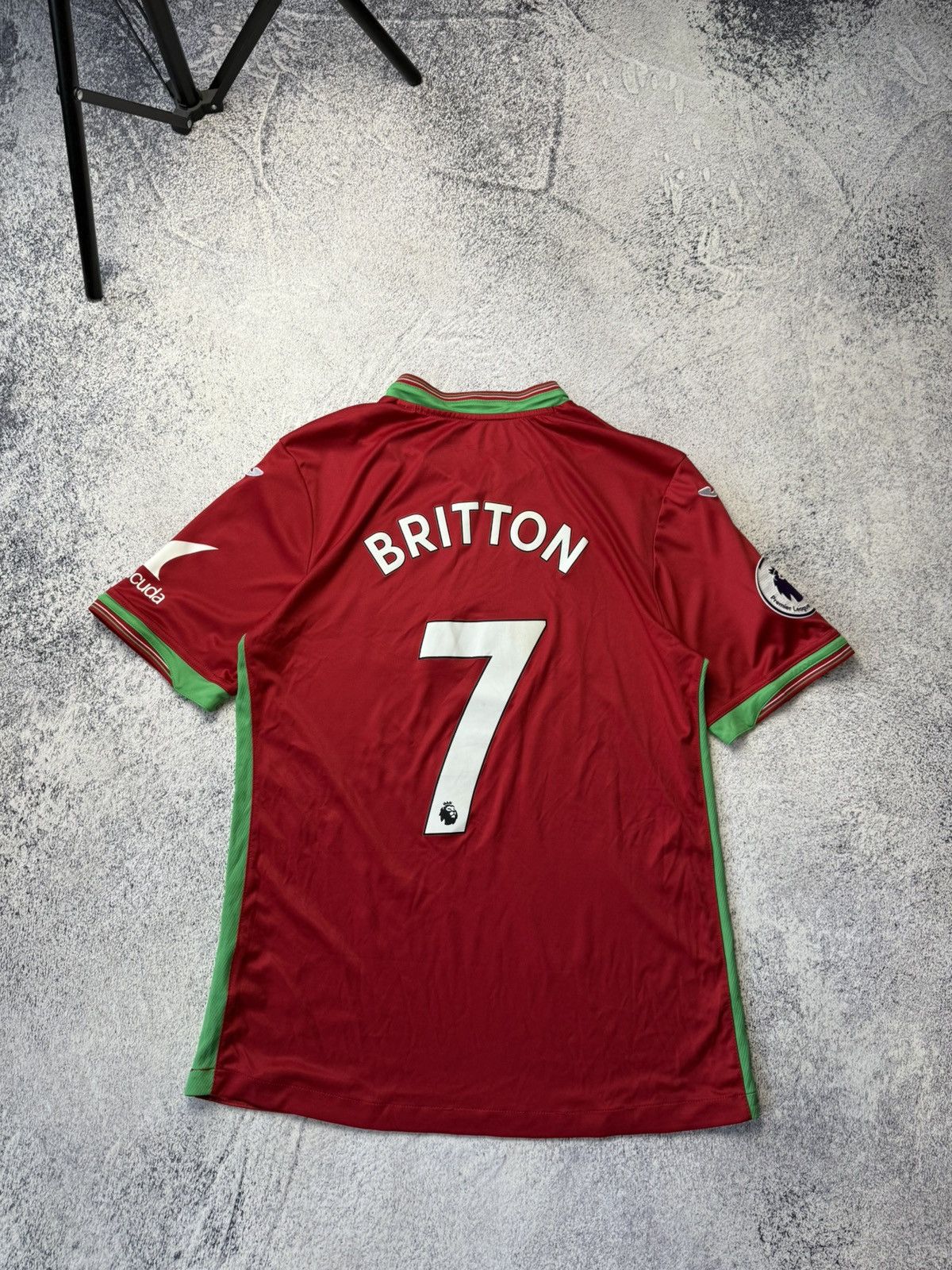 Vintage Mens FC SWANSEA CITY #7 Britton 2017 SOCCER FOOTBALL JERSEY Size US XL / EU 56 / 4 - 18 Thumbnail