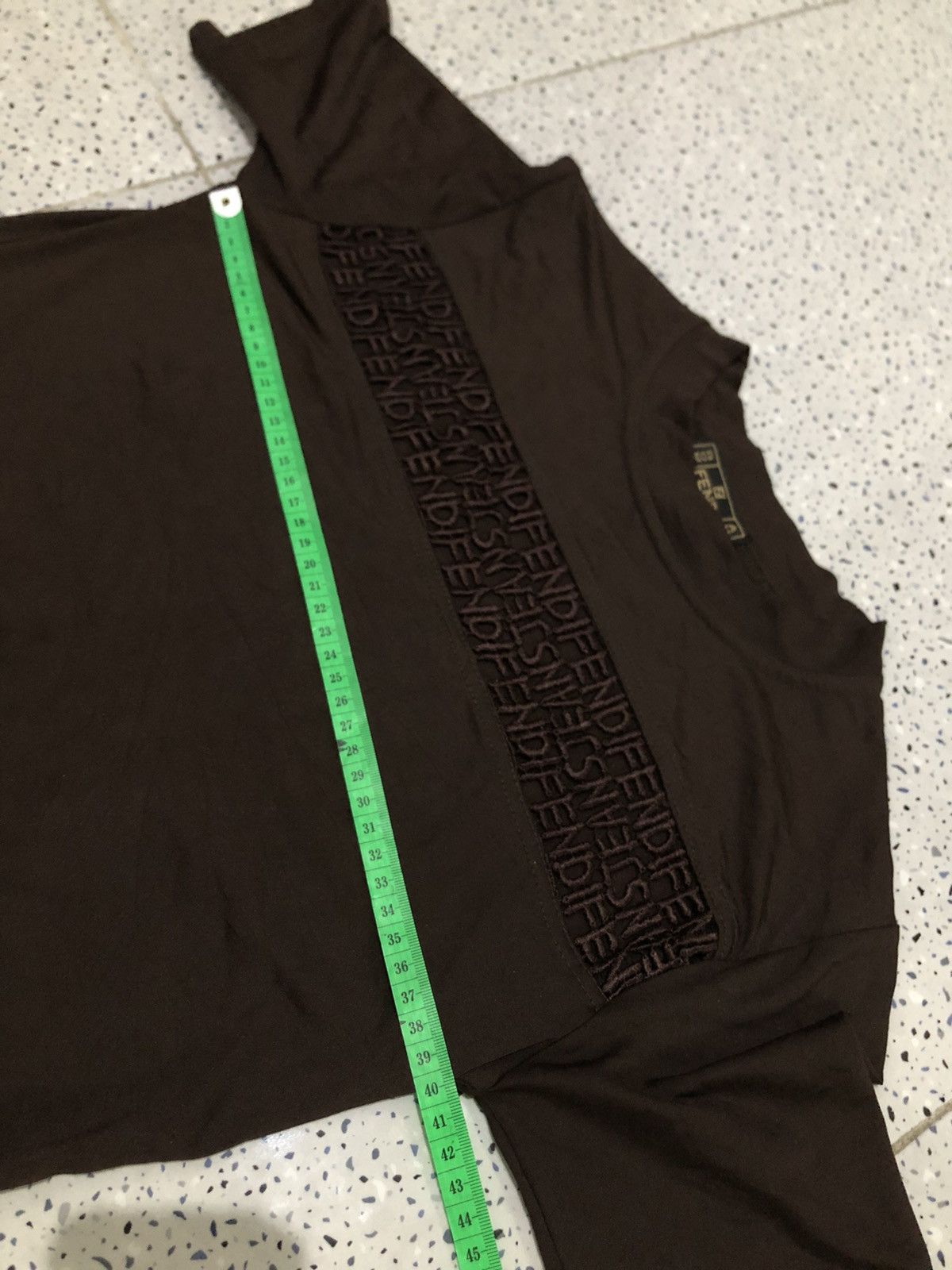 Designer × Fendi Authentic Fendi Tshirt Size XS / US 0-2 / IT 36-38 - 14 Thumbnail