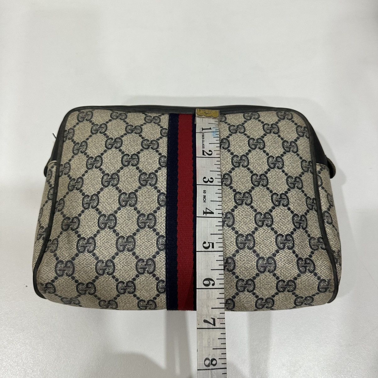 Gucci ‼️YES‼️ VINTAGE GUCCI GG MONOGRAM MAKE UP POUCH CLUTCH BAG Size ONE SIZE - 9 Thumbnail