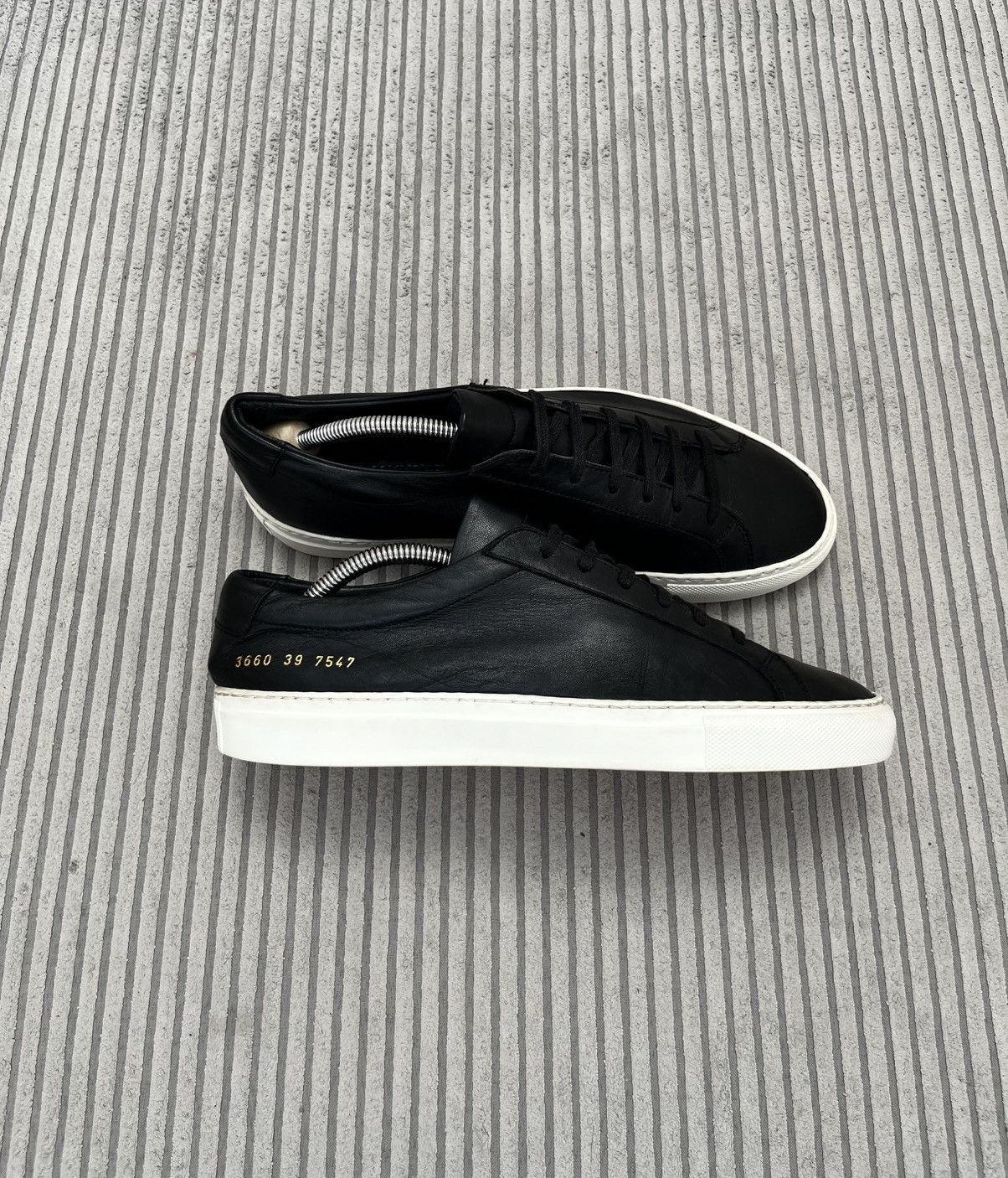 Common Projects Common Projects Achilles Low Leather Sneakers Size US 9 / IT 39 - 1 Thumbnail