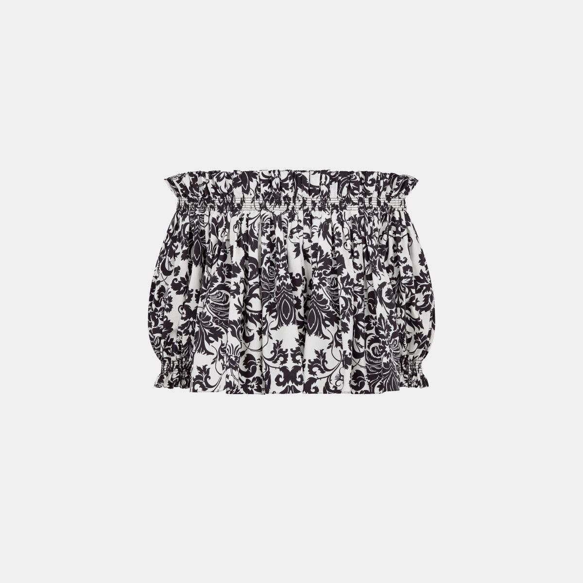 o1bcso1str0224 Crop Tops in Black & White