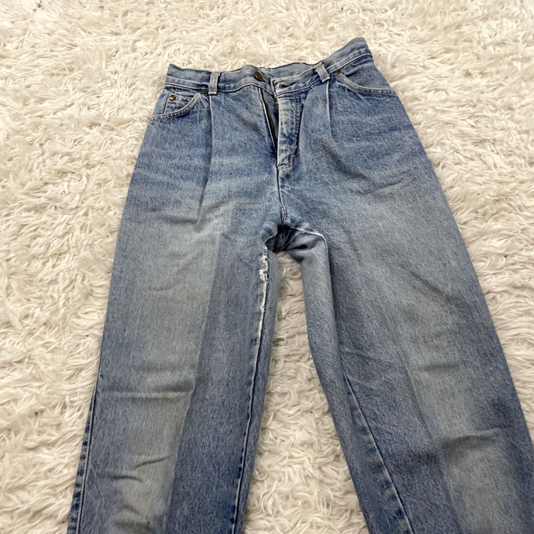 Levi's VINTAGE Levi's Jeans Women 9 Pleated Mom High Waist Blue Grunge Denim 90s Rock Distressed 5-Pocket Logo Mens? Size 30" / US 8 / IT 44 - 3 Thumbnail