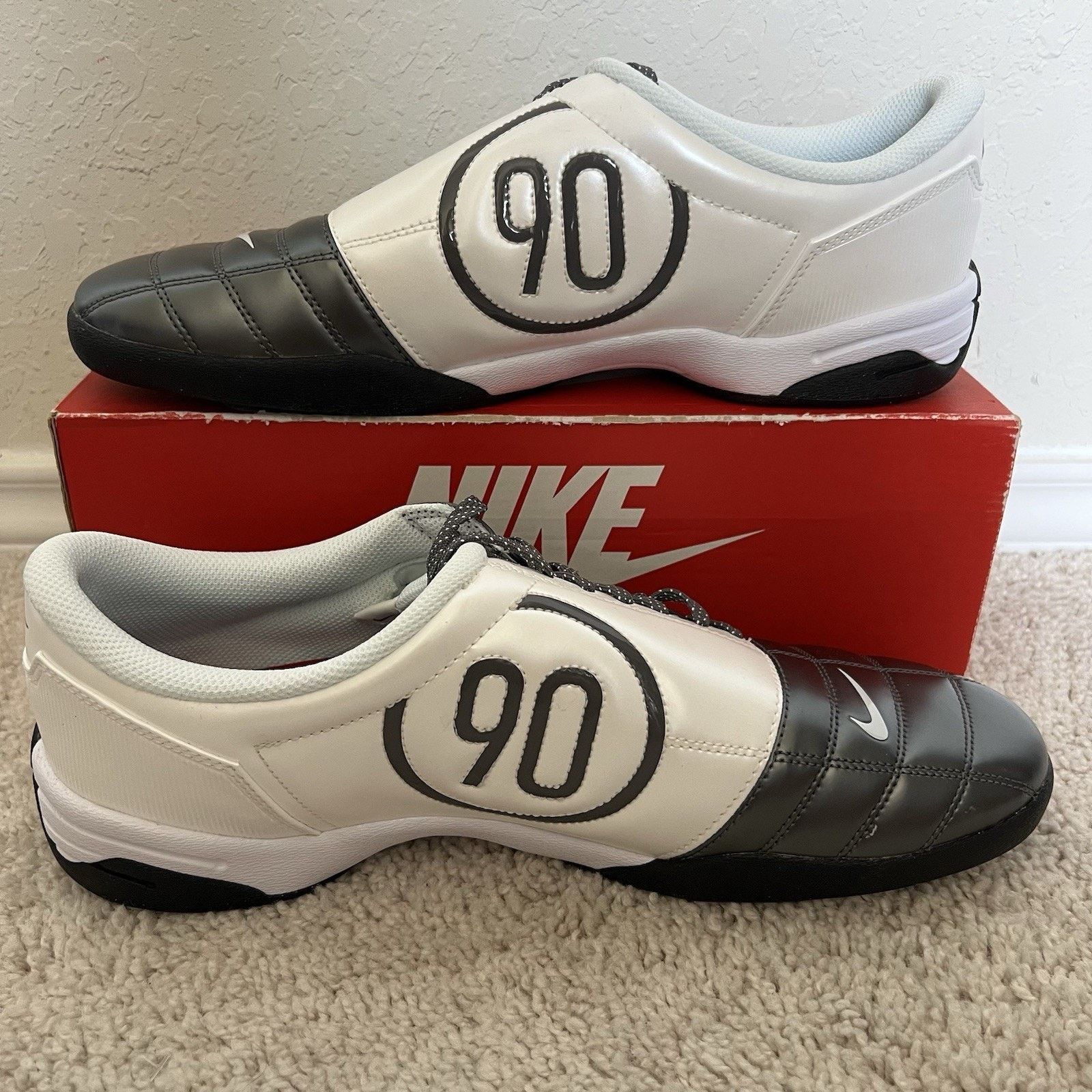 Nike Nike Men Total 90 III Soccer Cleats Metallic Summit Size 13 Size US 13 / EU 46 - 2 Thumbnail