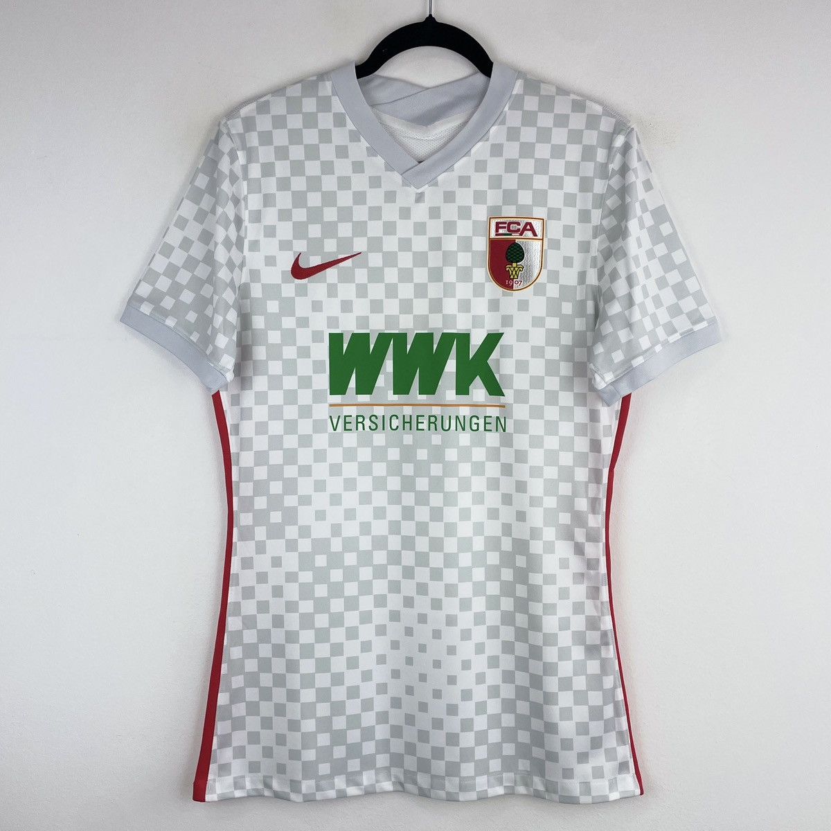 Nike FC Augsburg Away Nike Men’s Jersey Shirt 2021/2022 size M Size US M / EU 48-50 / 2 - 1 Thumbnail