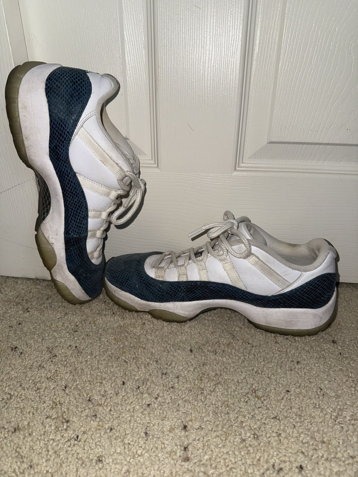 Jordan Brand Jordan 11 Low Snakeskin Size US 11.5 / EU 44-45 - 5 Thumbnail