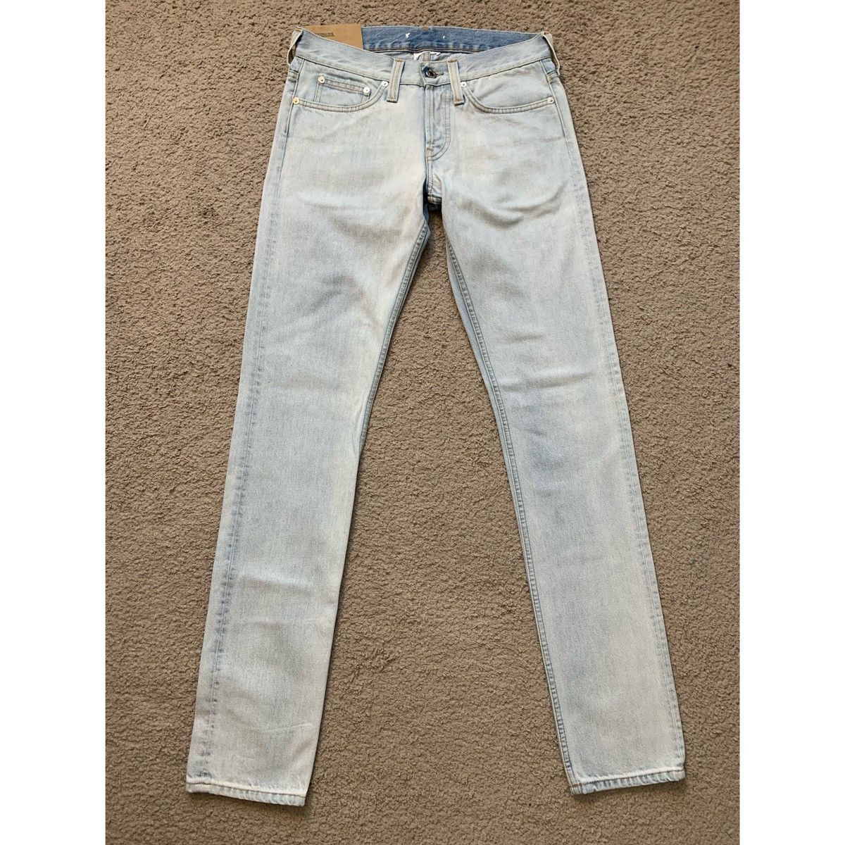 Helmut Lang HELMUT LANG LO DRAINPIPE LIGHT WASH JEANS Size US 29 - 1 Thumbnail