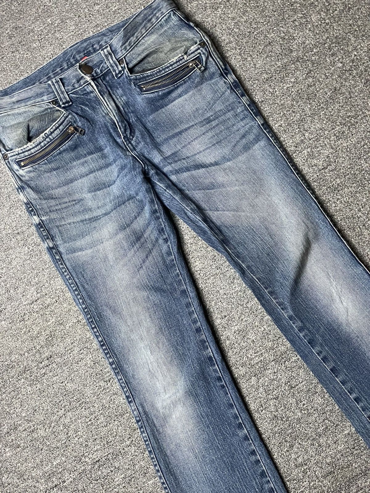 Japanese Brand × Uniqlo × Vintage UNIQLO Distressed Denim Straight Cut Jeans (92) Size US 30 / EU 46 - 3 Thumbnail